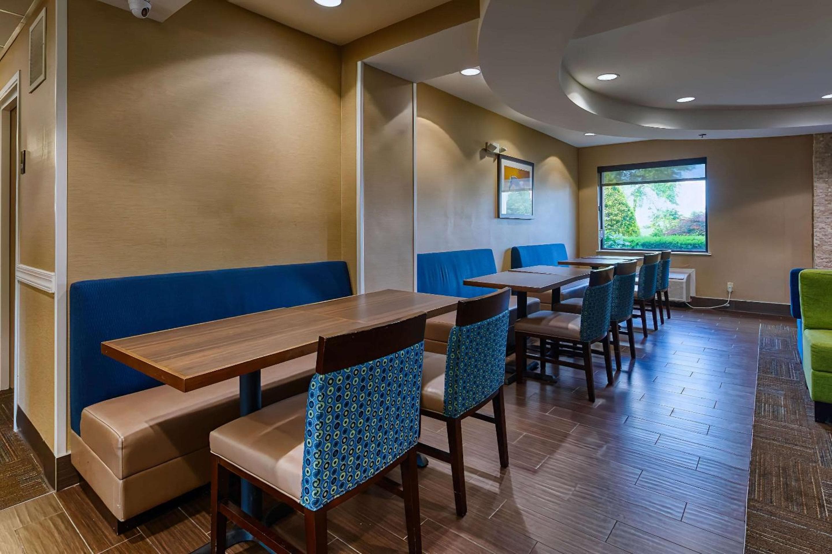 Comfort Inn & Suites Shepherdsville - Louisville South