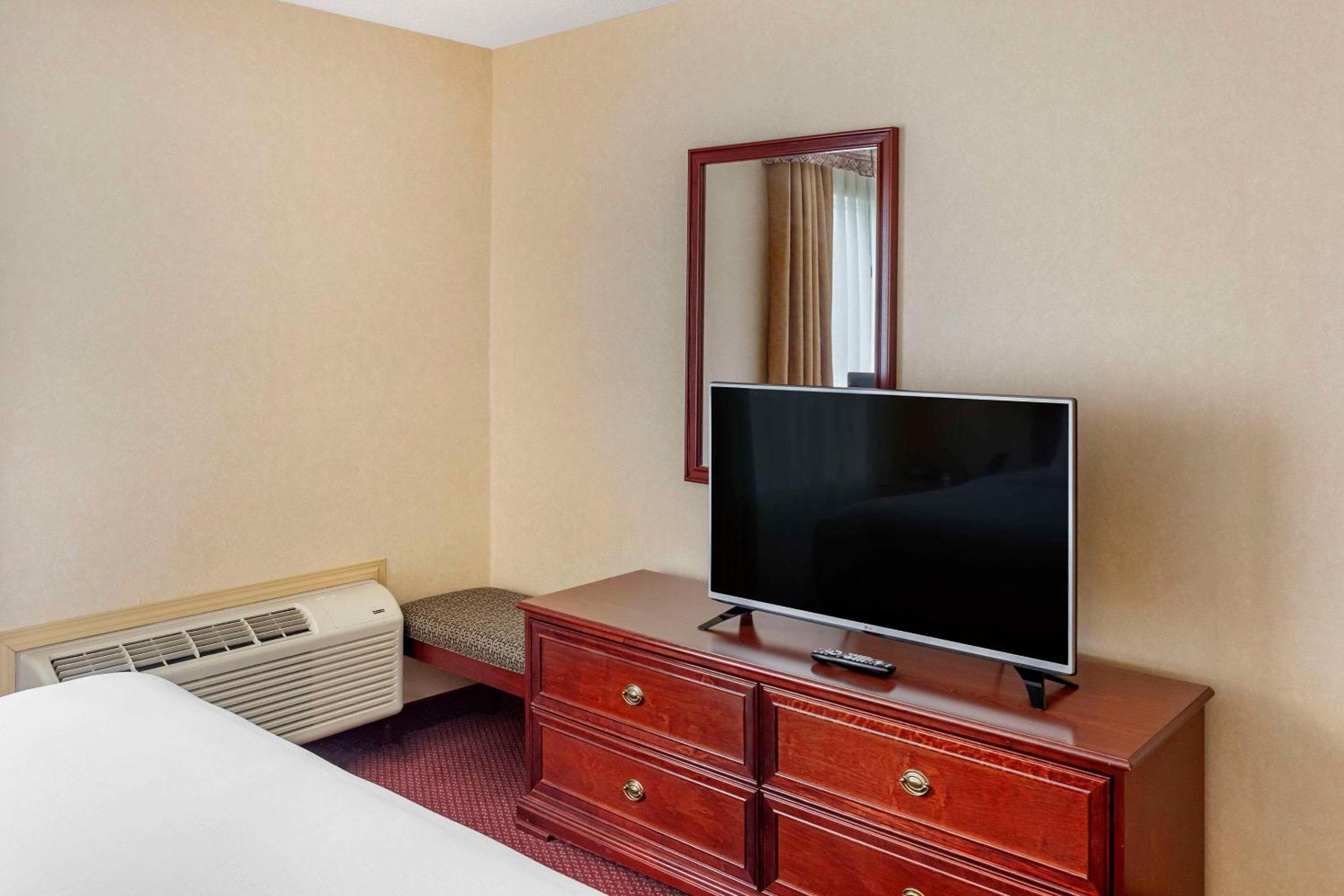 Quality Inn & Suites Edmonton International Airport