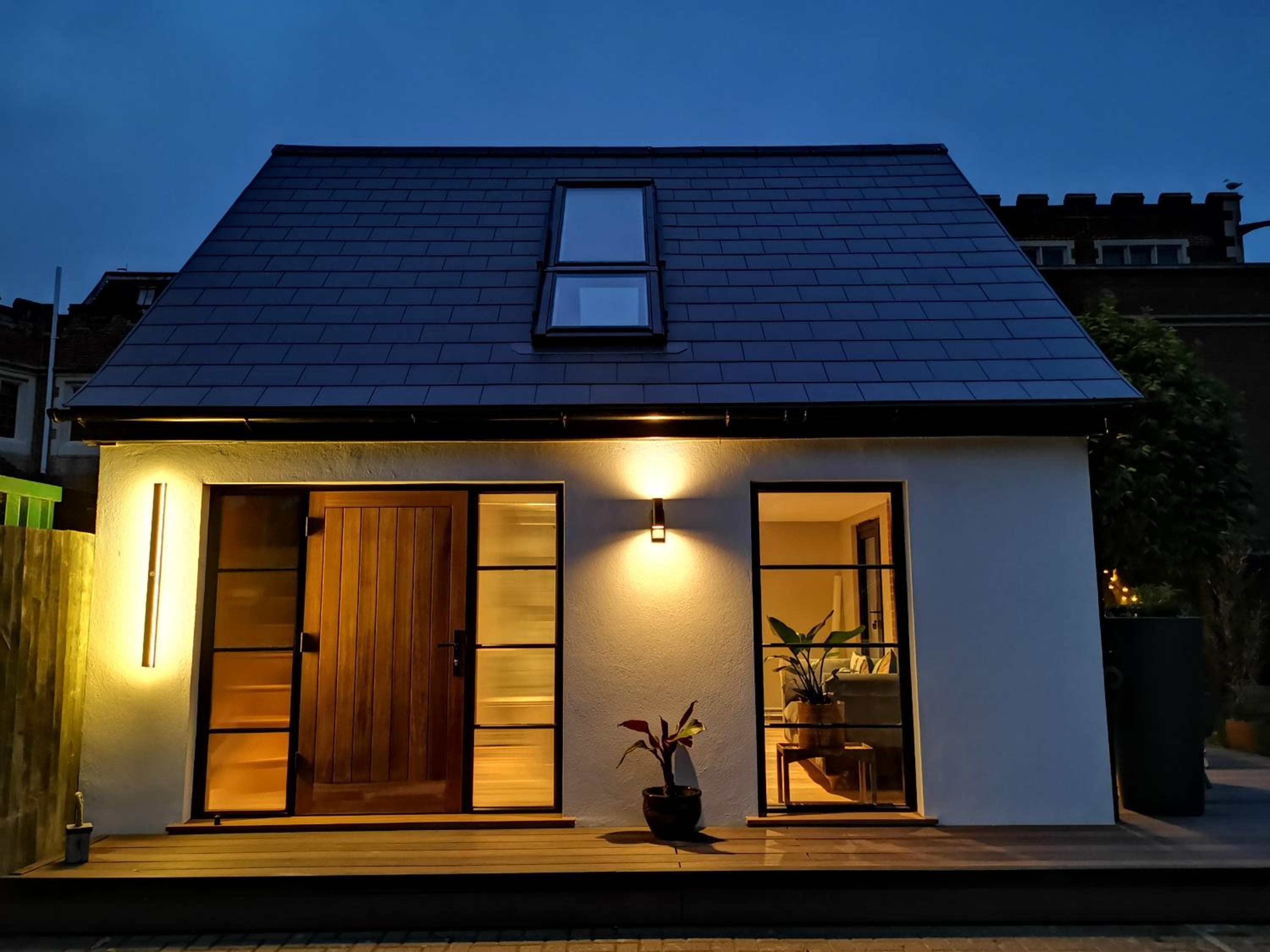 Hastings Casita, 'little house' self contained garden lodge, close to town and seafront