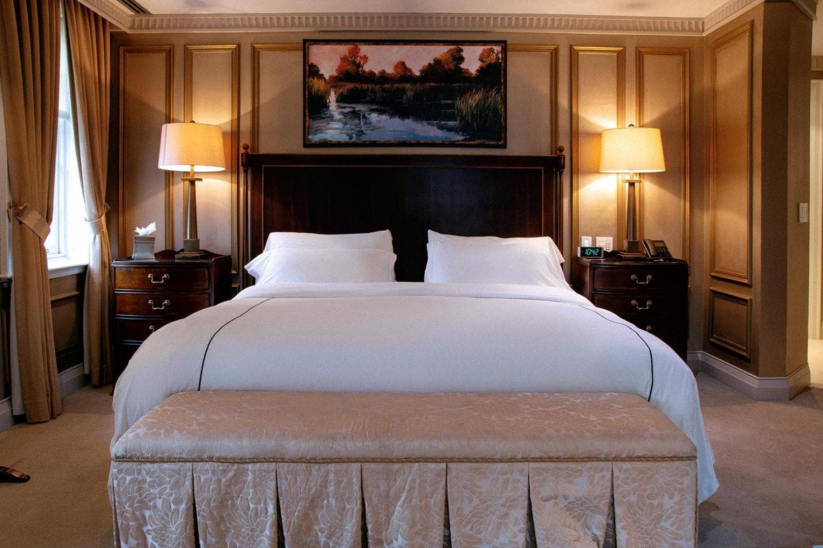 Windsor Arms Hotel