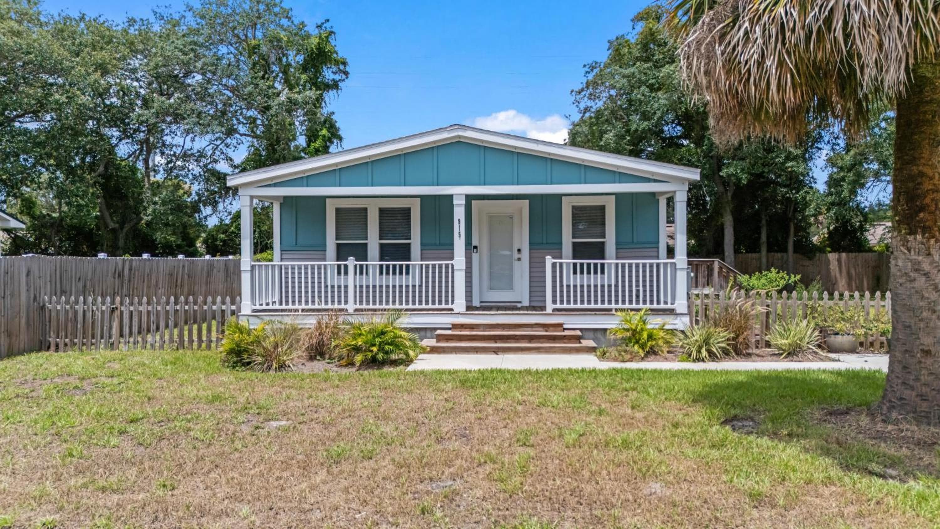 Lux 3BedRoom Home 5 Mins to the Beach KingBed QueenBed Twin bed Sleeper Sofa