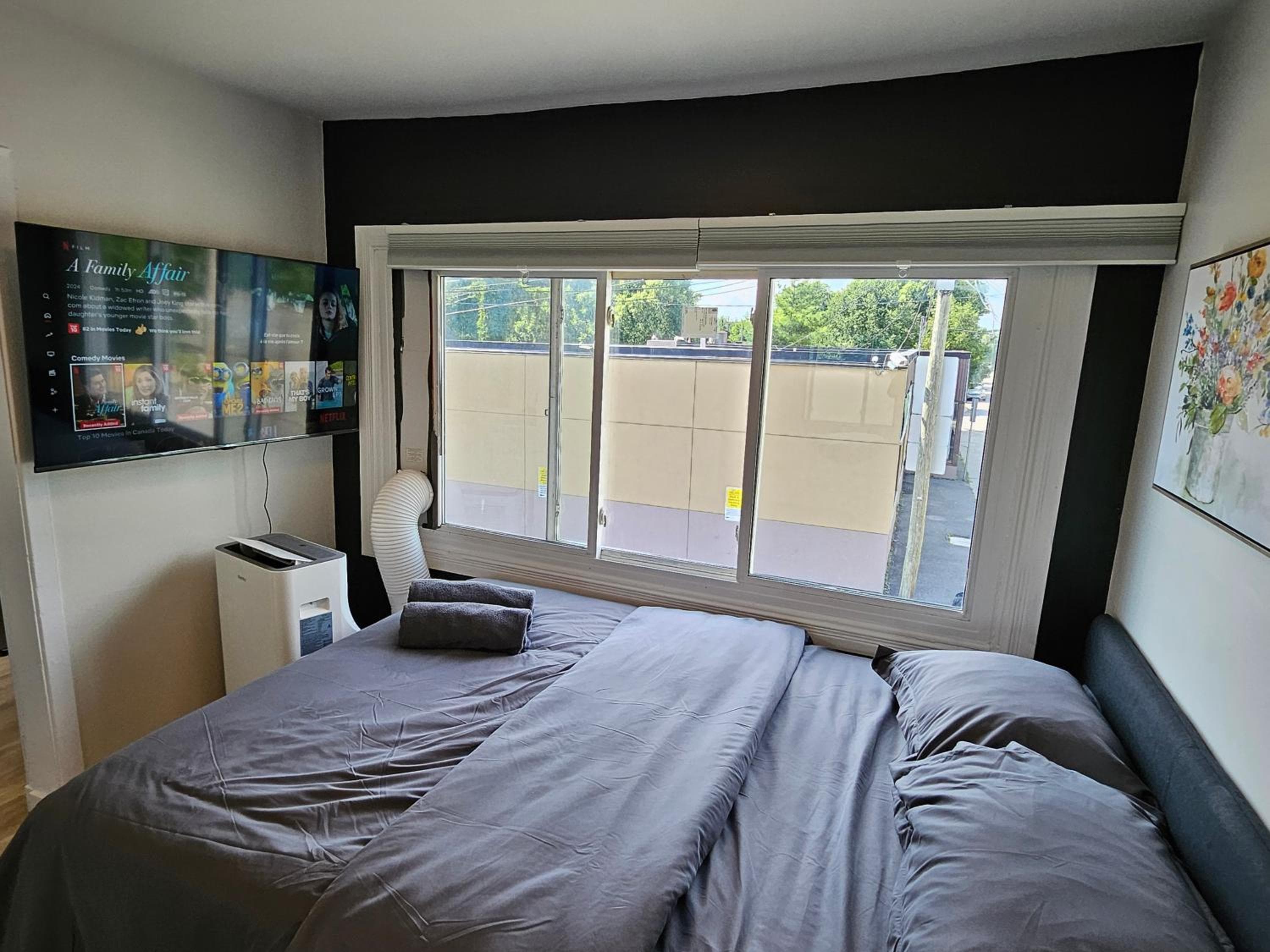 JstLikeHome - Old Ottawa Suite & Guesthouse