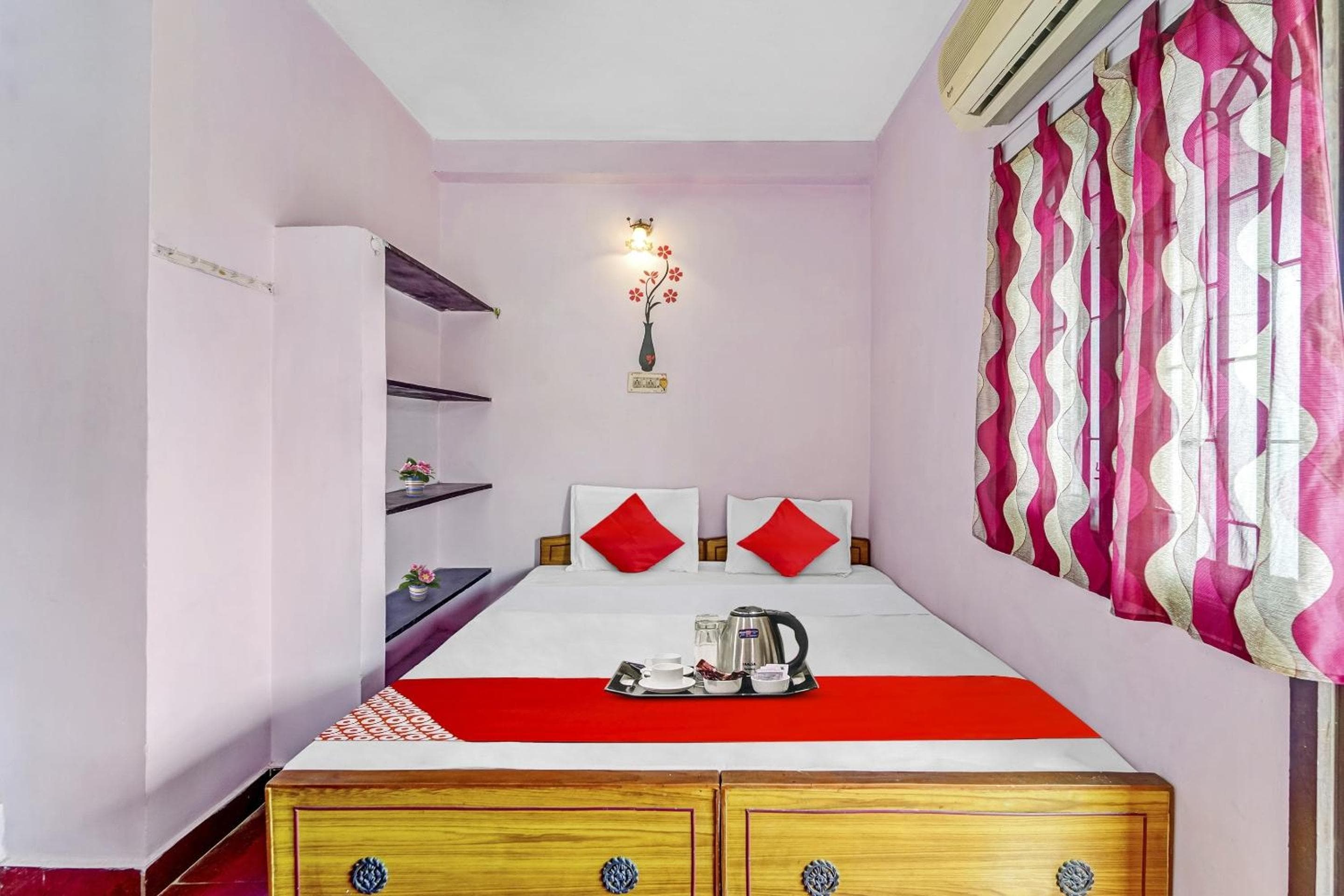 Super Hotel O Arunachala Guest House Near PVR SPI Palazzo Chennai