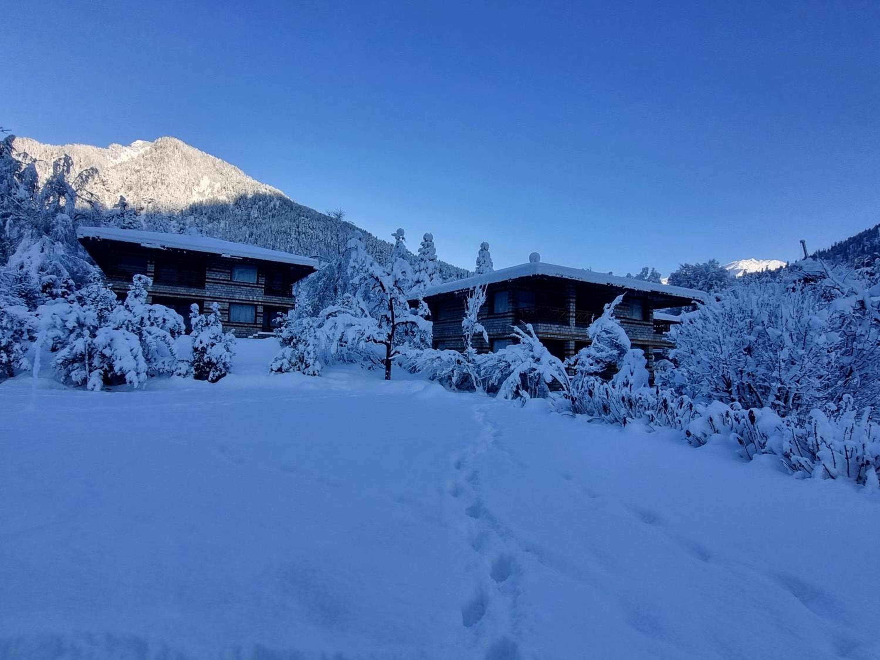 Banon Resorts