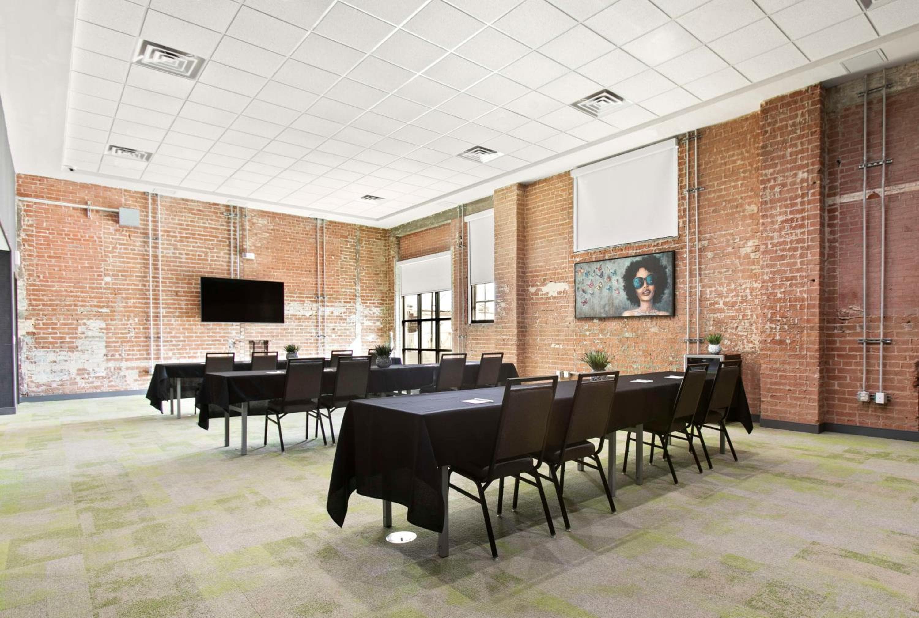 Home2 Suites By Hilton Phoenix Downtown