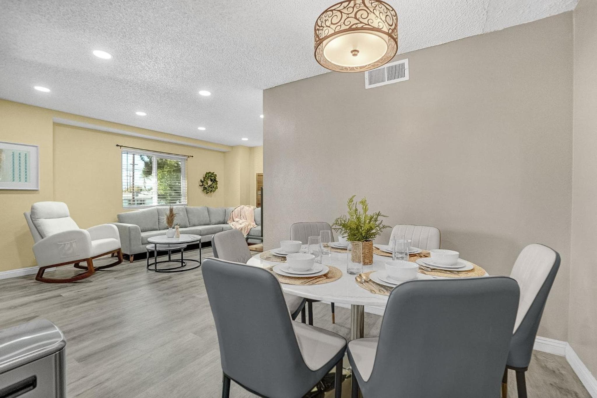 3BR/3BA Townhouse in El Monte