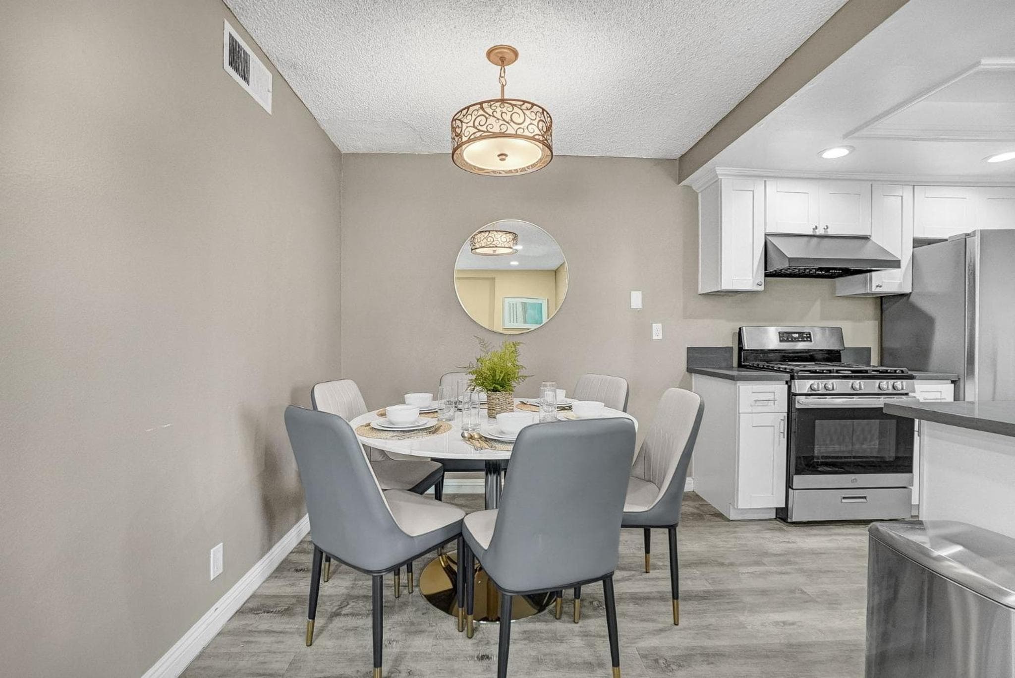 3BR/3BA Townhouse in El Monte