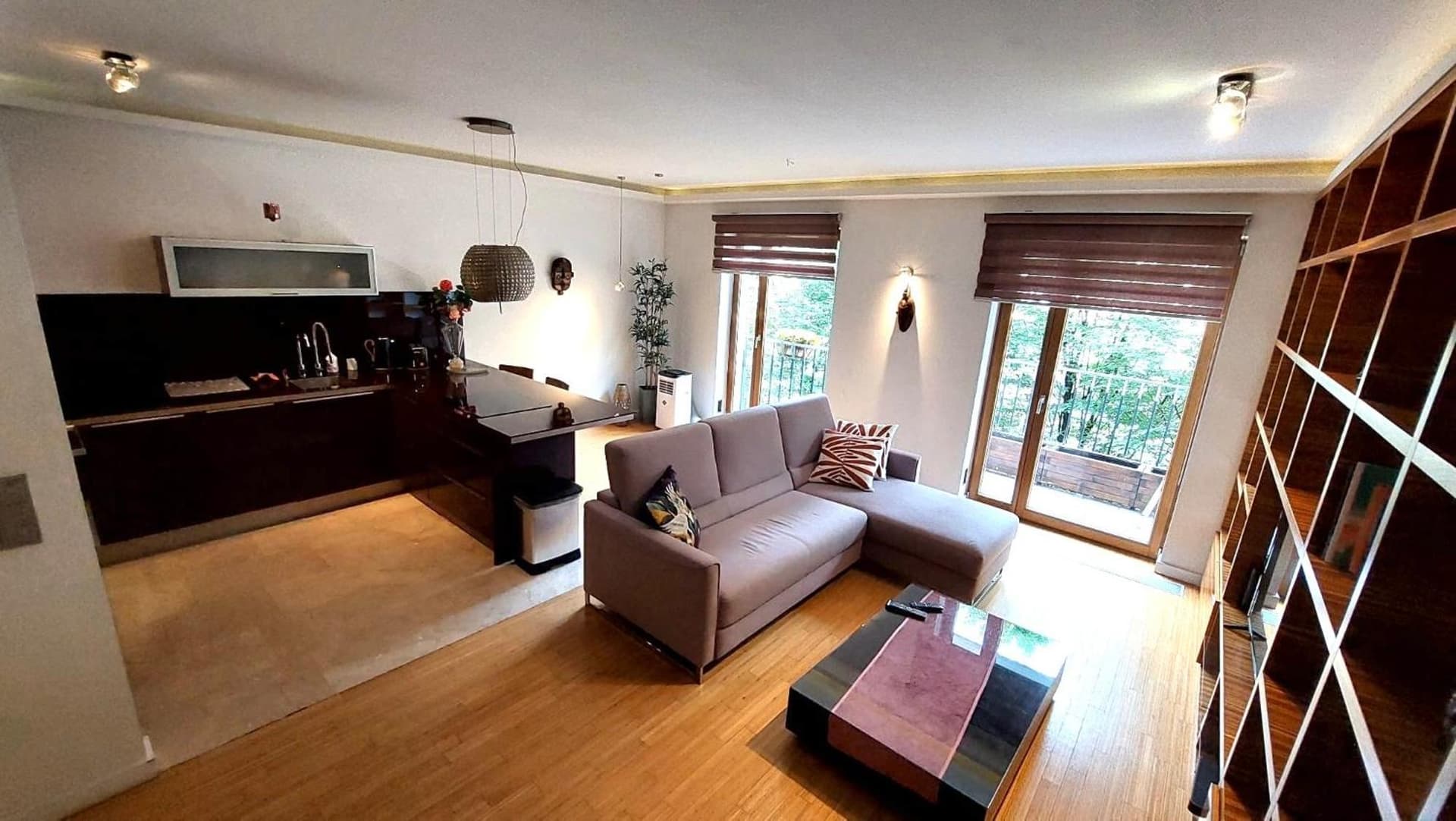 ComeWa Apartments