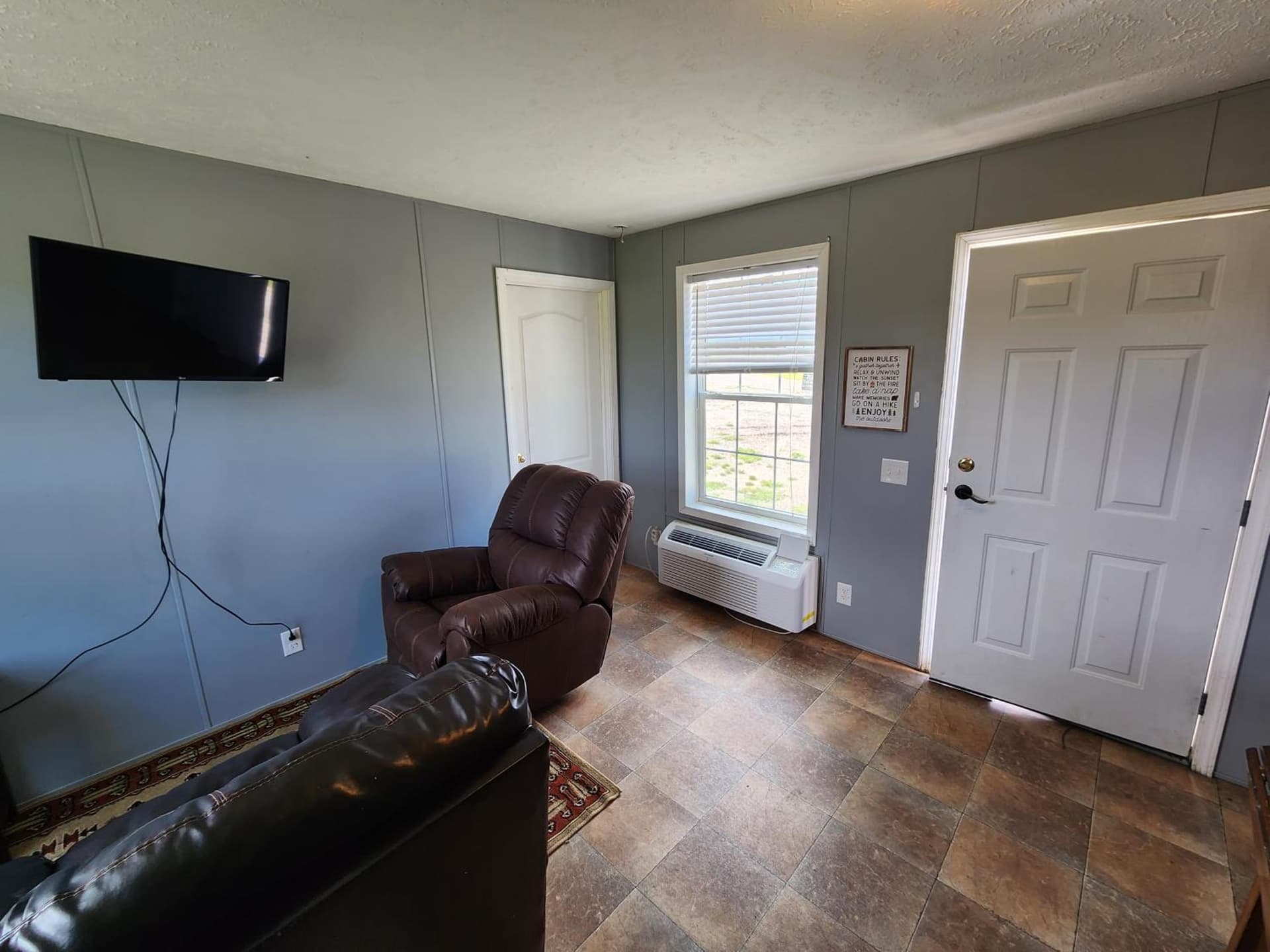 Circle R Motel