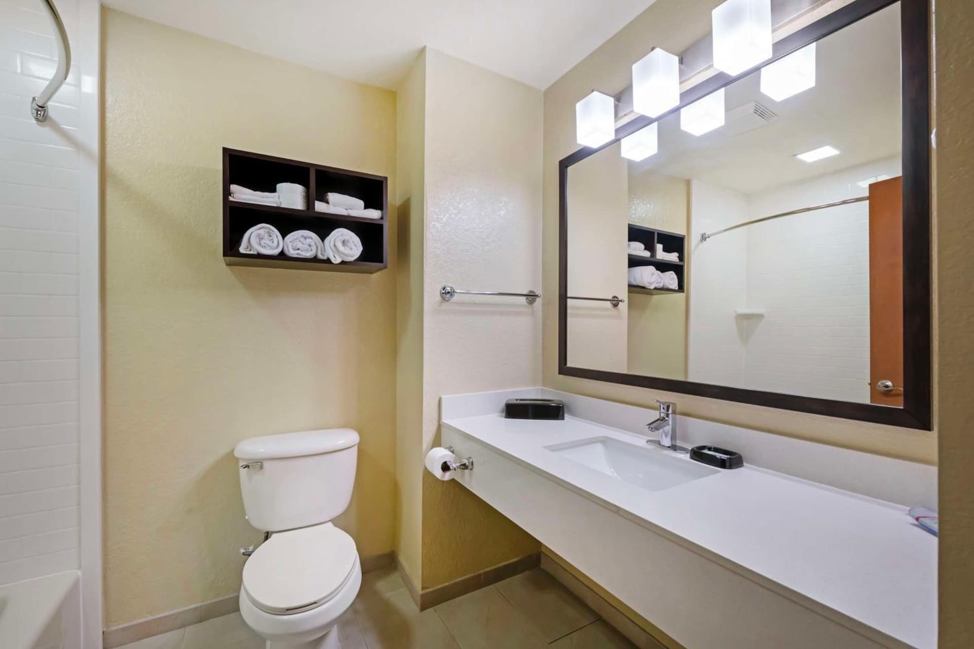 Best Western Edgewater Inn