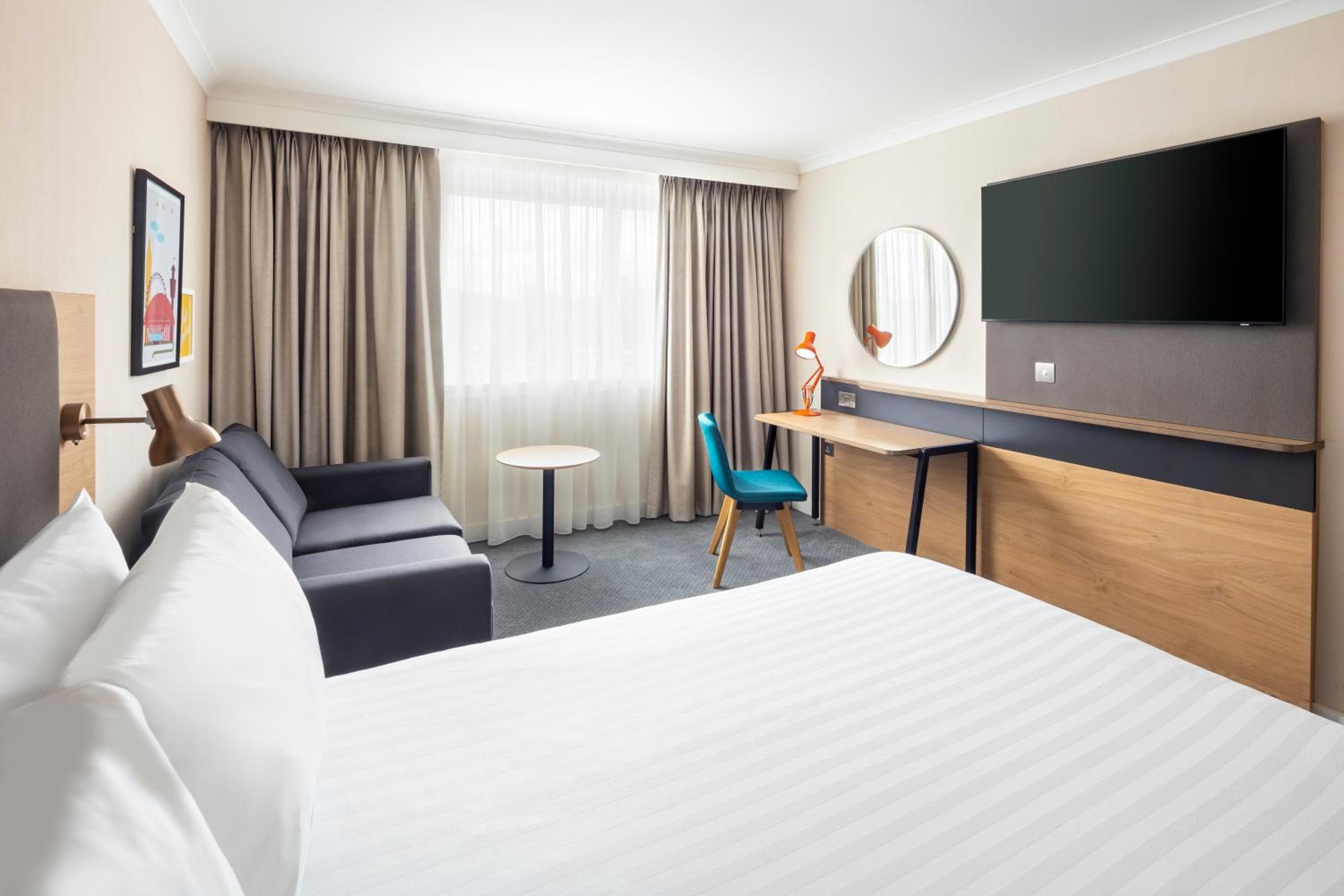 Holiday Inn London - Gatwick Airport by IHG