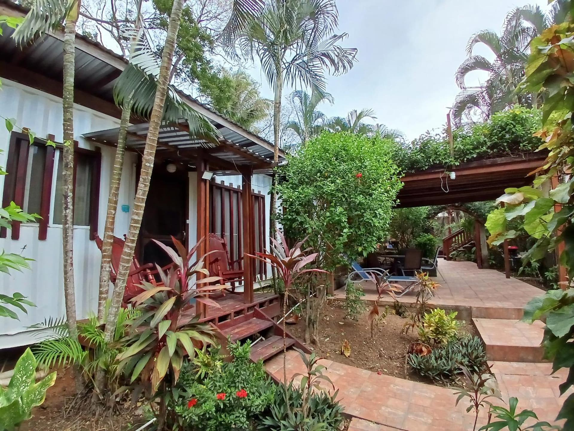Roatan Backpackers' Hostel