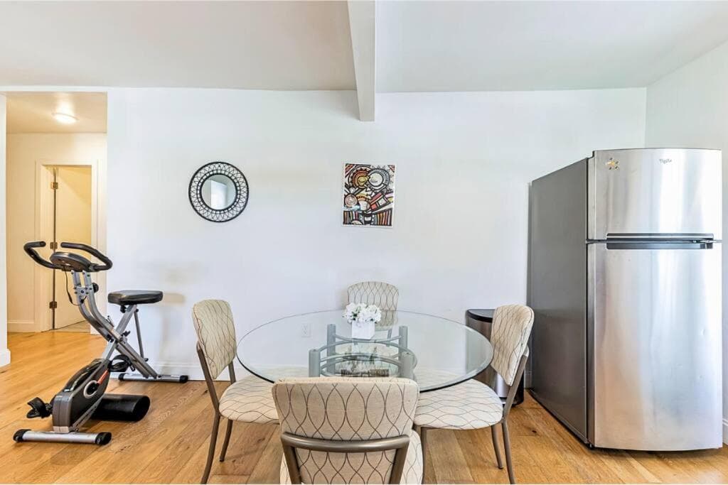 Executive Suite - Prime Location - Sleeps 6