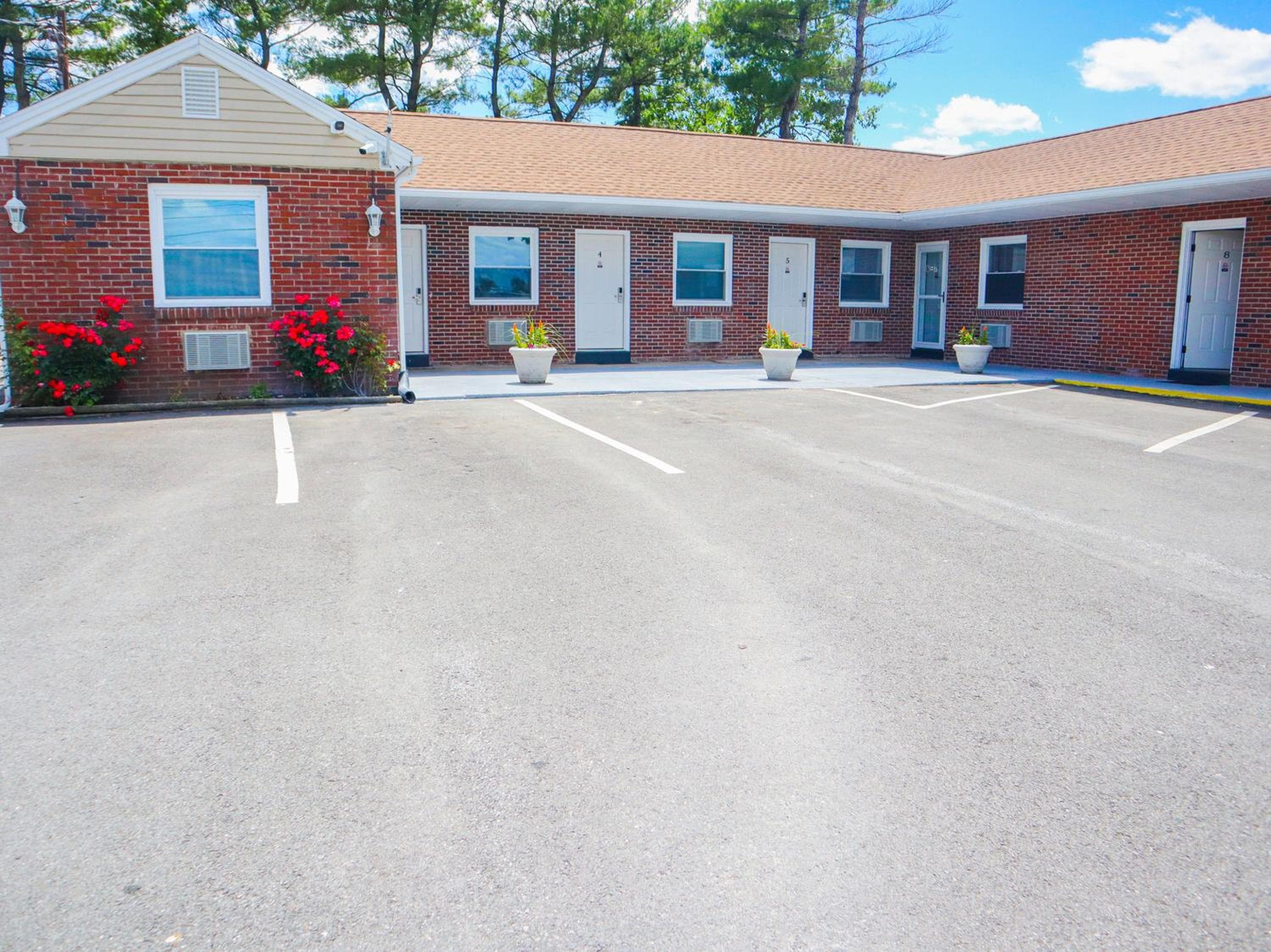 The Lancaster Motel By OYO Ronks near Paradise