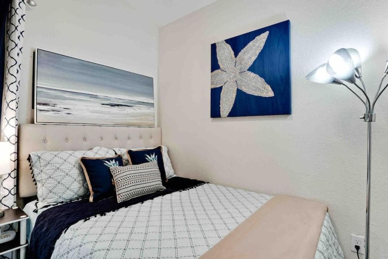"Seaglass" Dazzles with Exceptional Bay Views&Pool