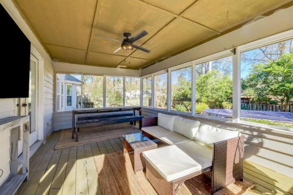 Spacious House Near Savannah Airport - 5 BR