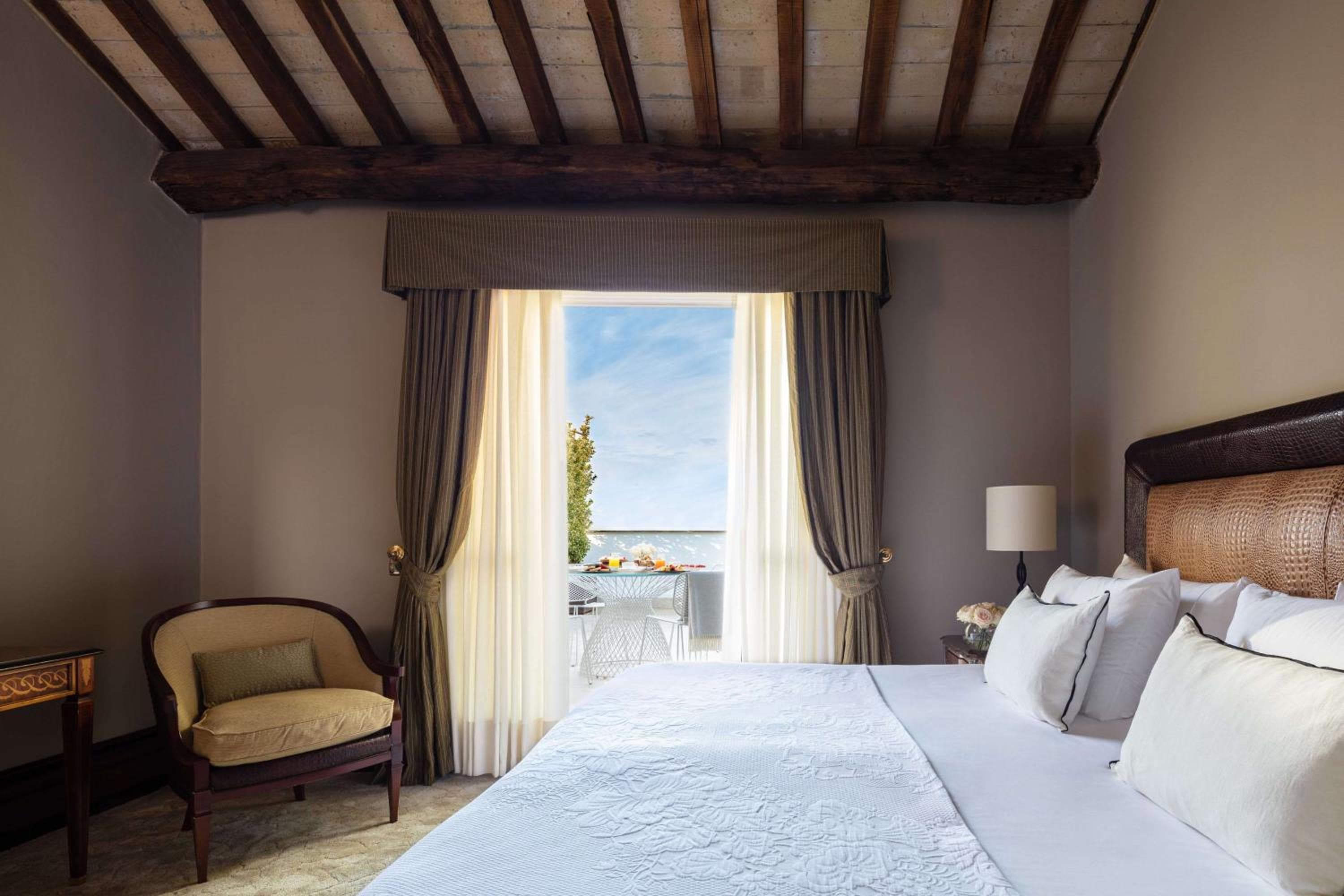 Anantara Palazzo Naiadi Rome Hotel - A Leading Hotel of the World