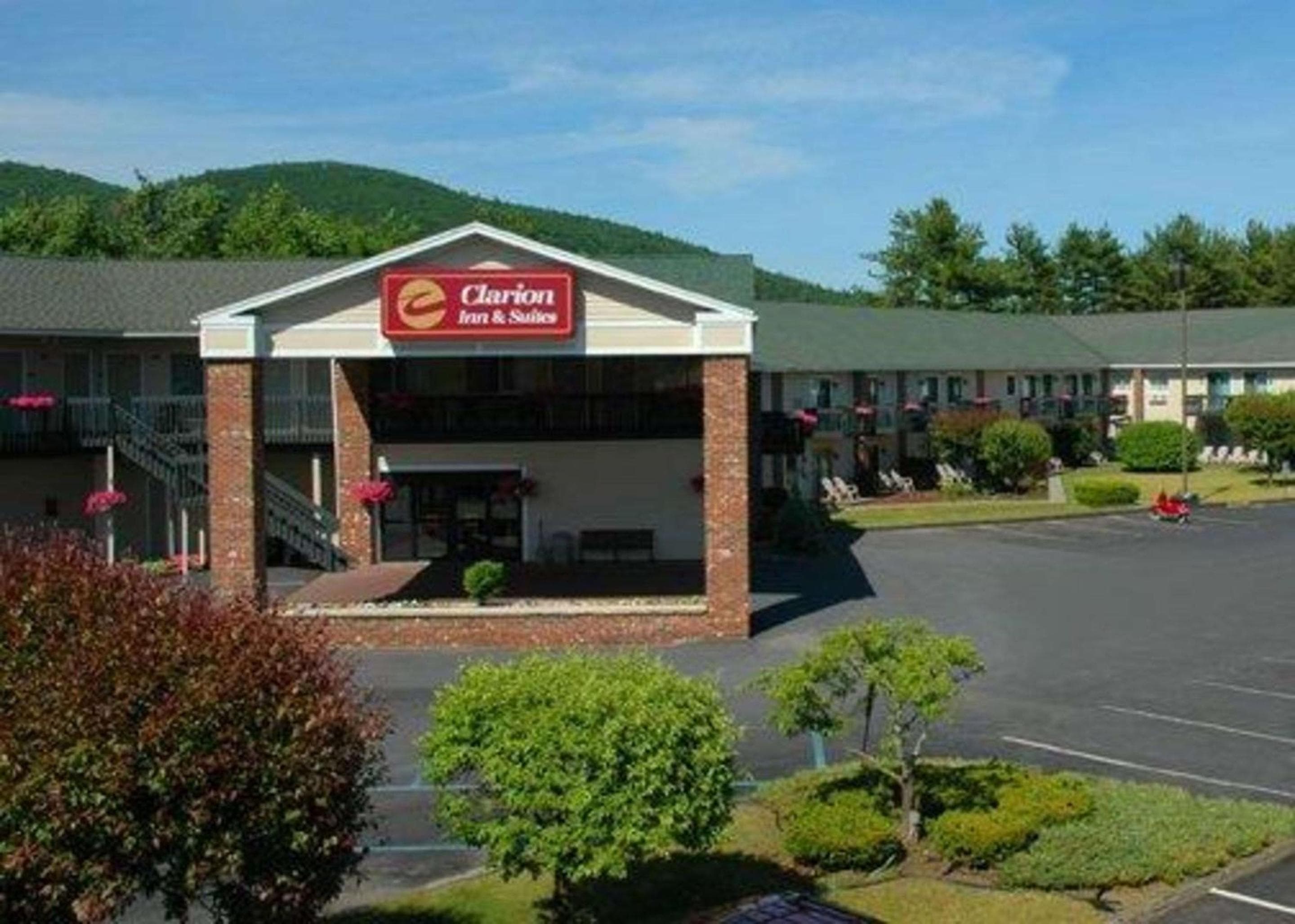 Spark By Hilton Lake George Outlets