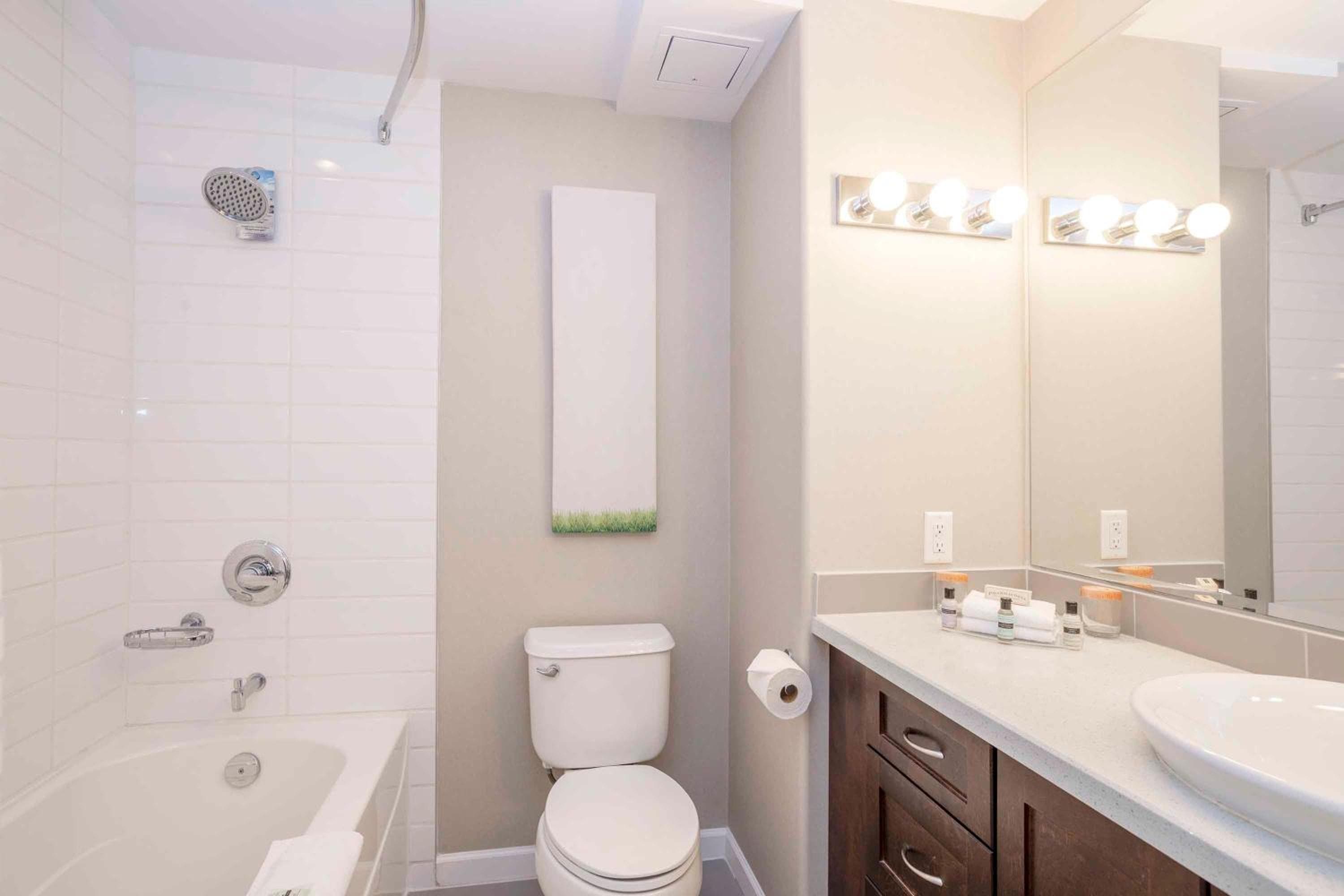 Sandman Hotel & Suites Kelowna