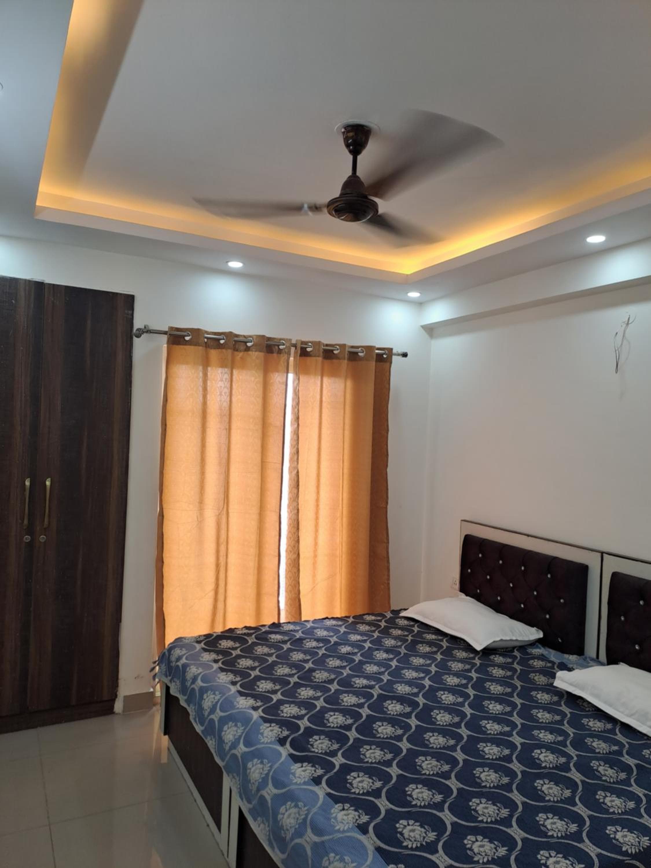 Gokul 2 Bhk Entire Flat , Nr Hindon Airport, Bhopura, Bharat City, Tila Mod, Ghaziabad, NCR