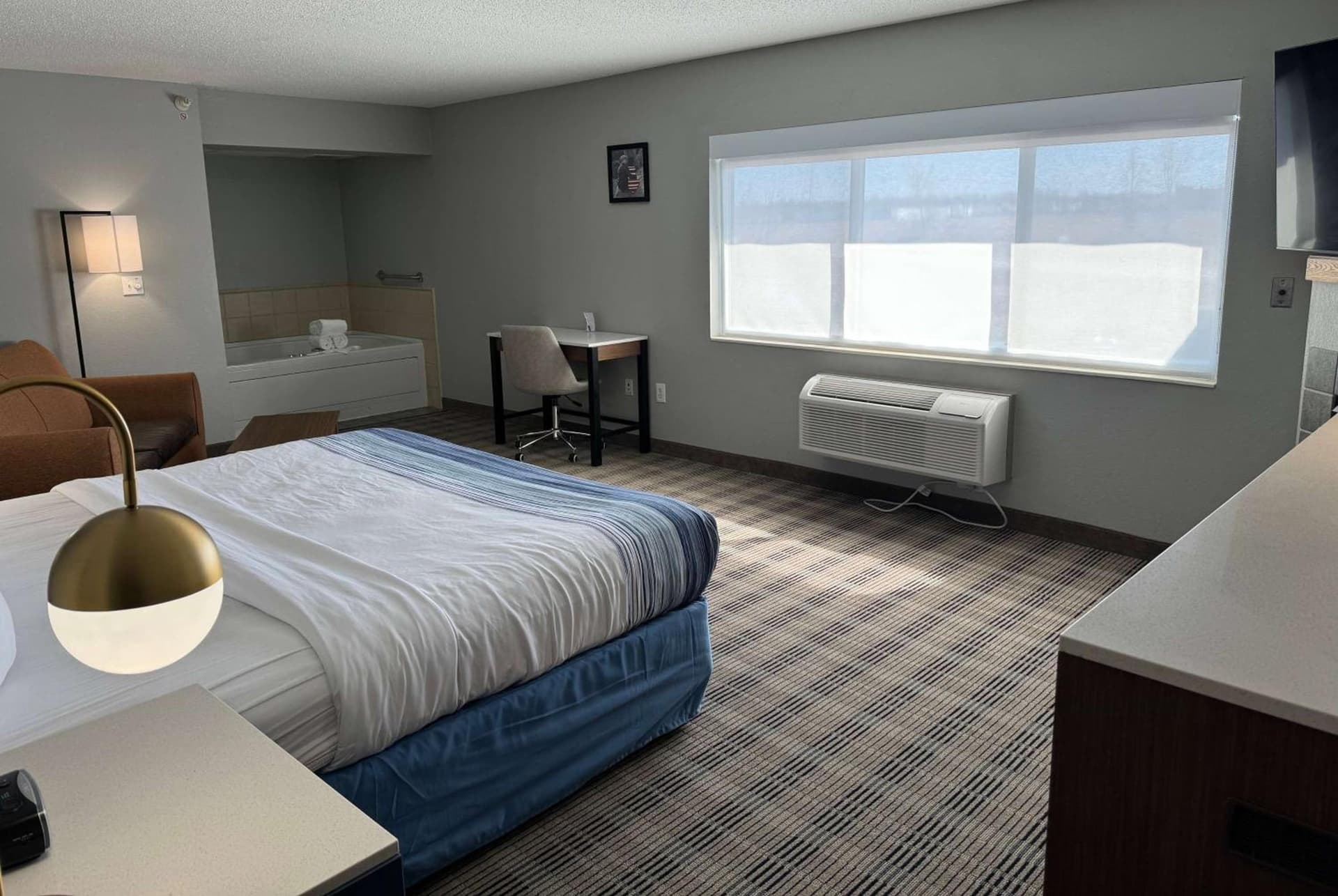 AmericInn by Wyndham Shakopee Near Canterbury Park