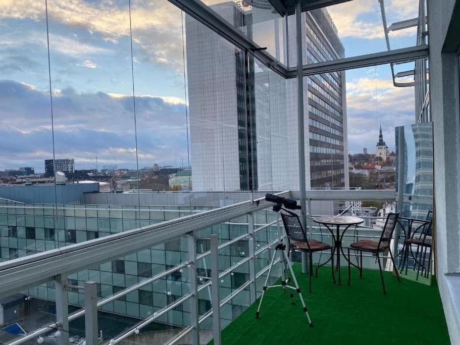 Cozy 3-room Penthouse in the very Heart of Tallinn