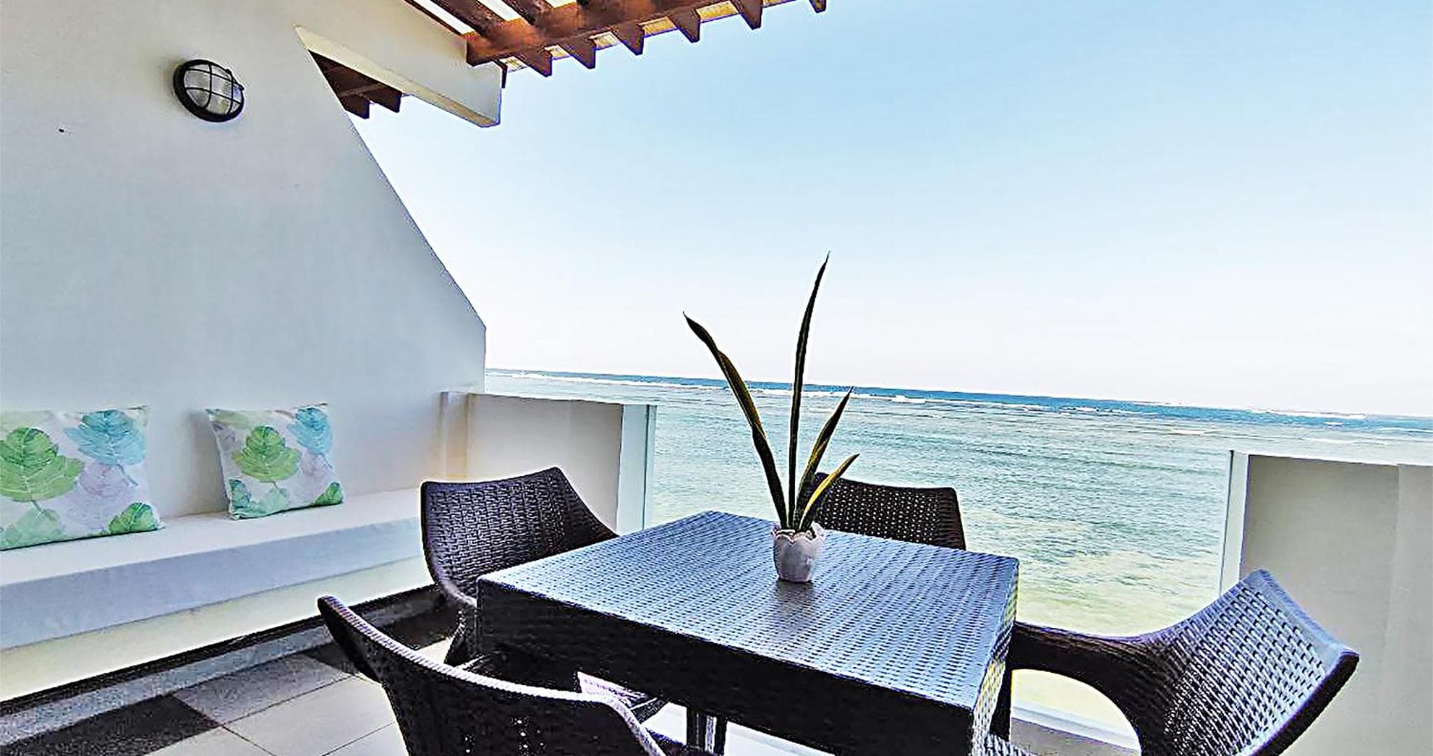 Casa Almarenzo Bed & Breakfast
