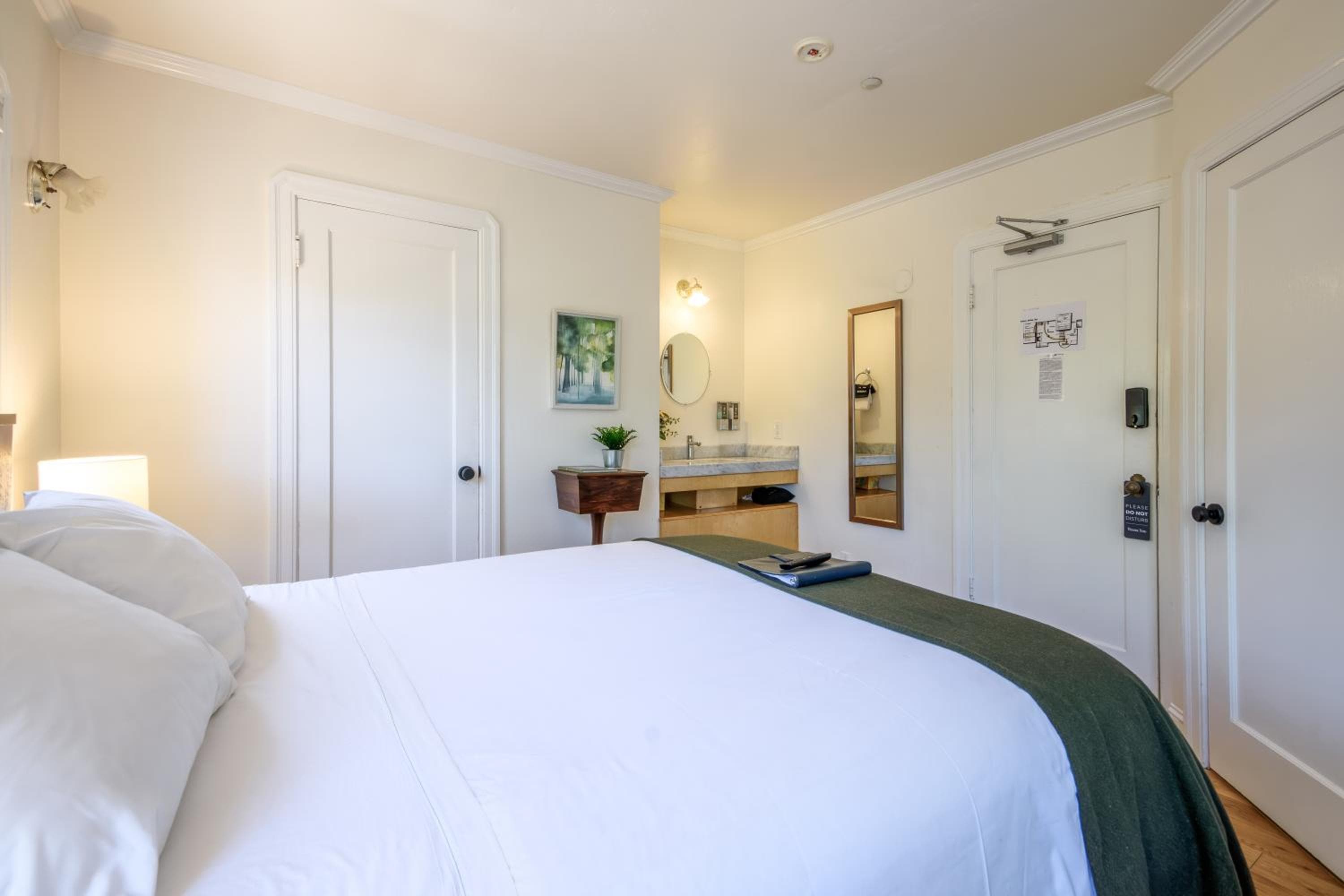 Cedar Gables Inn