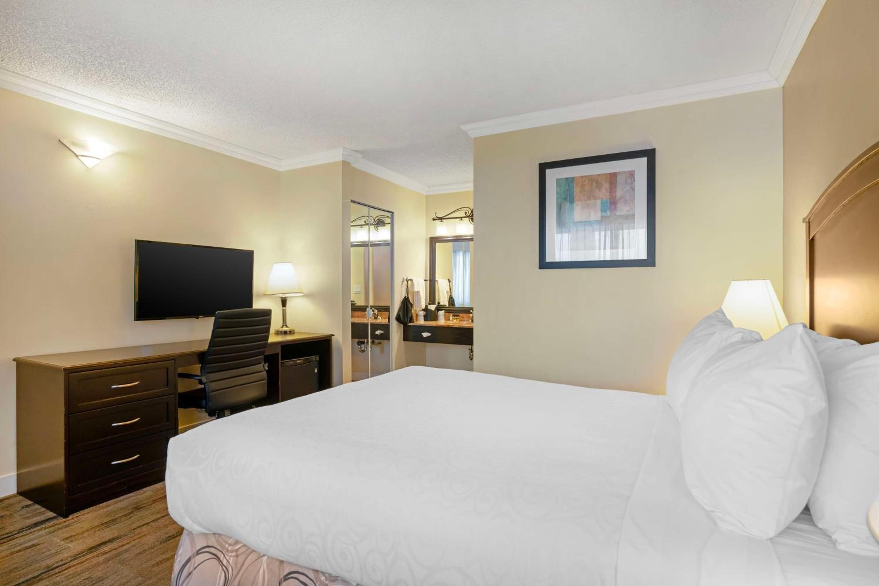 Best Western PLUS Burnaby Hotel