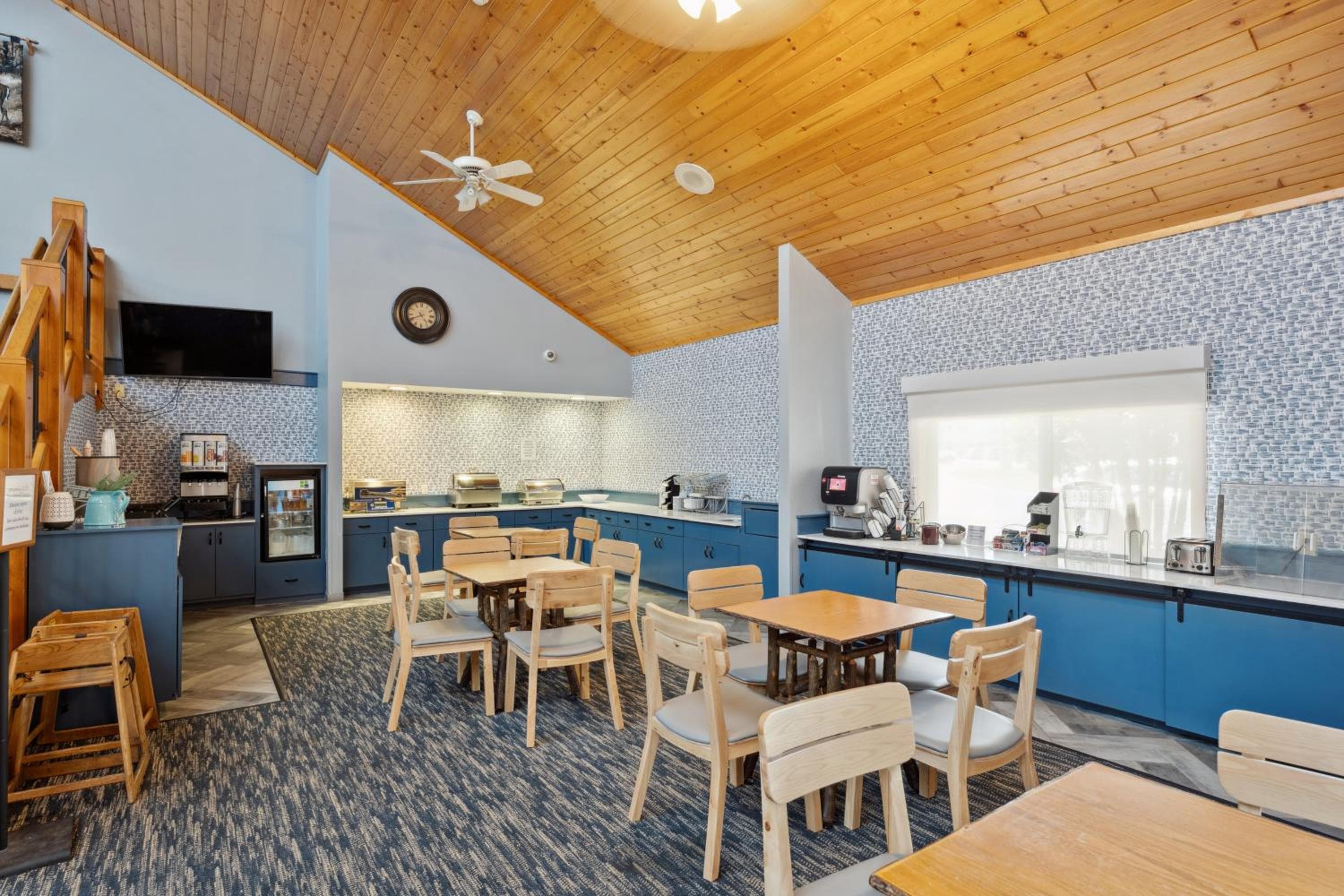AmericInn by Wyndham Wisconsin Dells