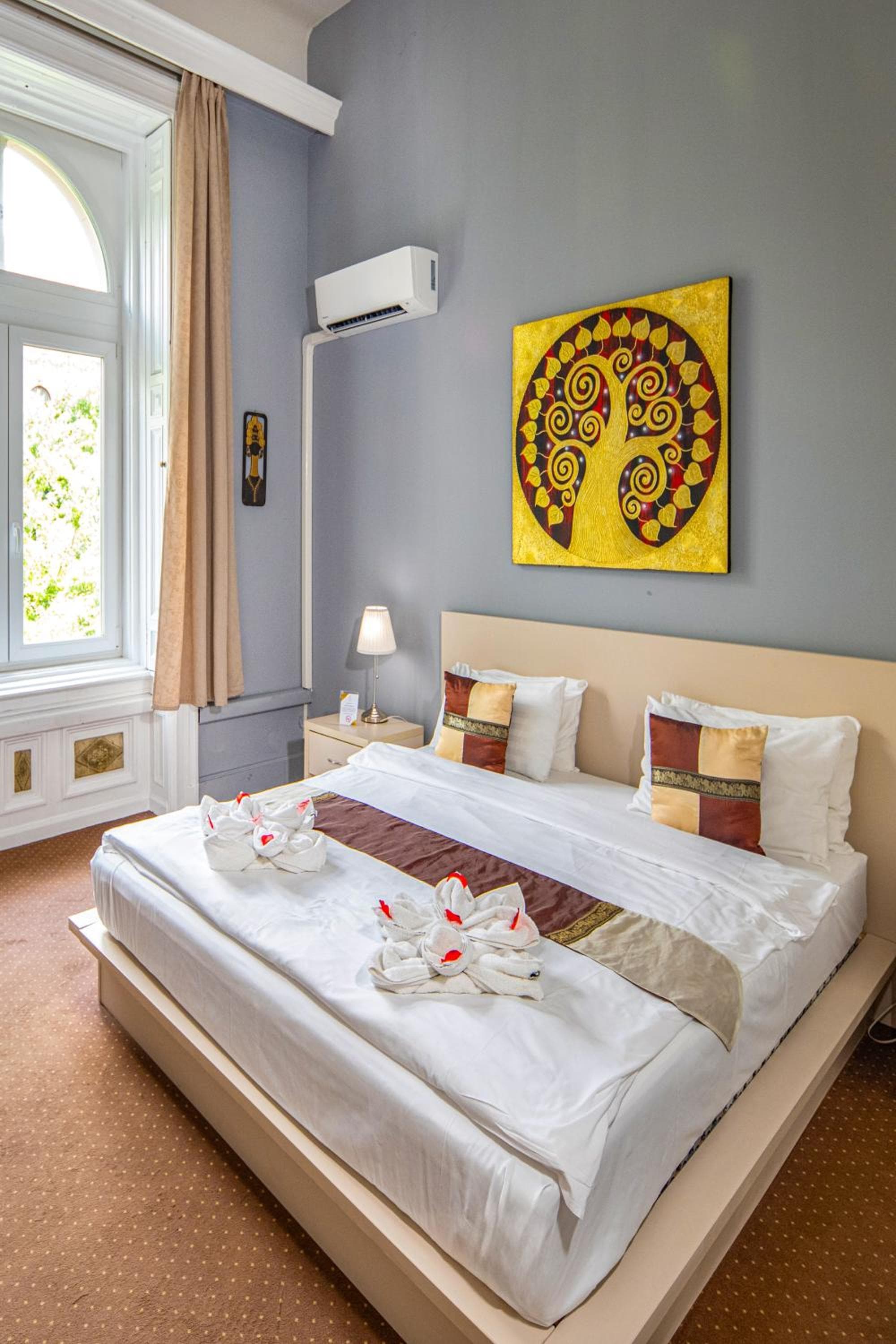 Andrassy Thai Hotel