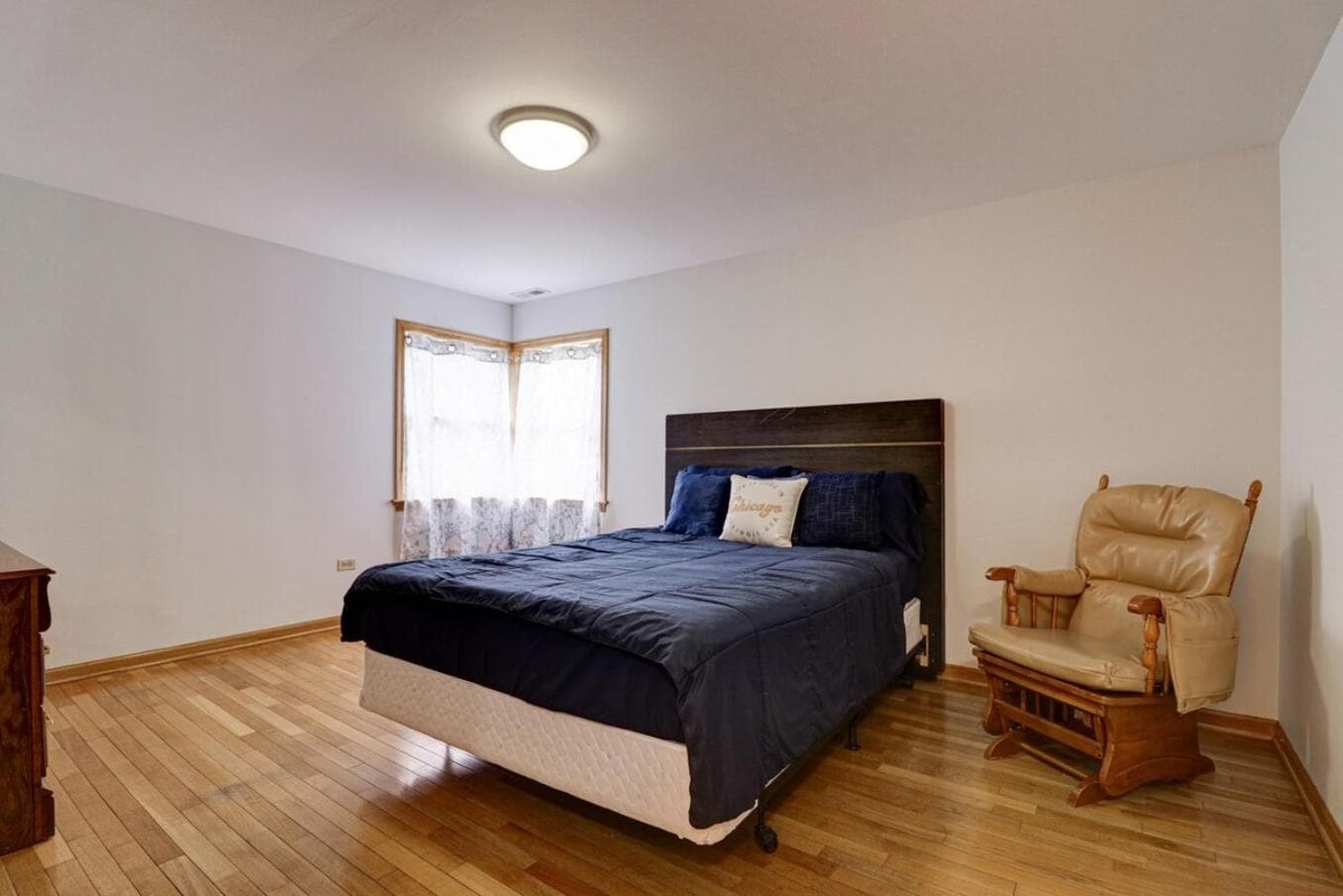 Getaway Near ORD With Great Local Amenities