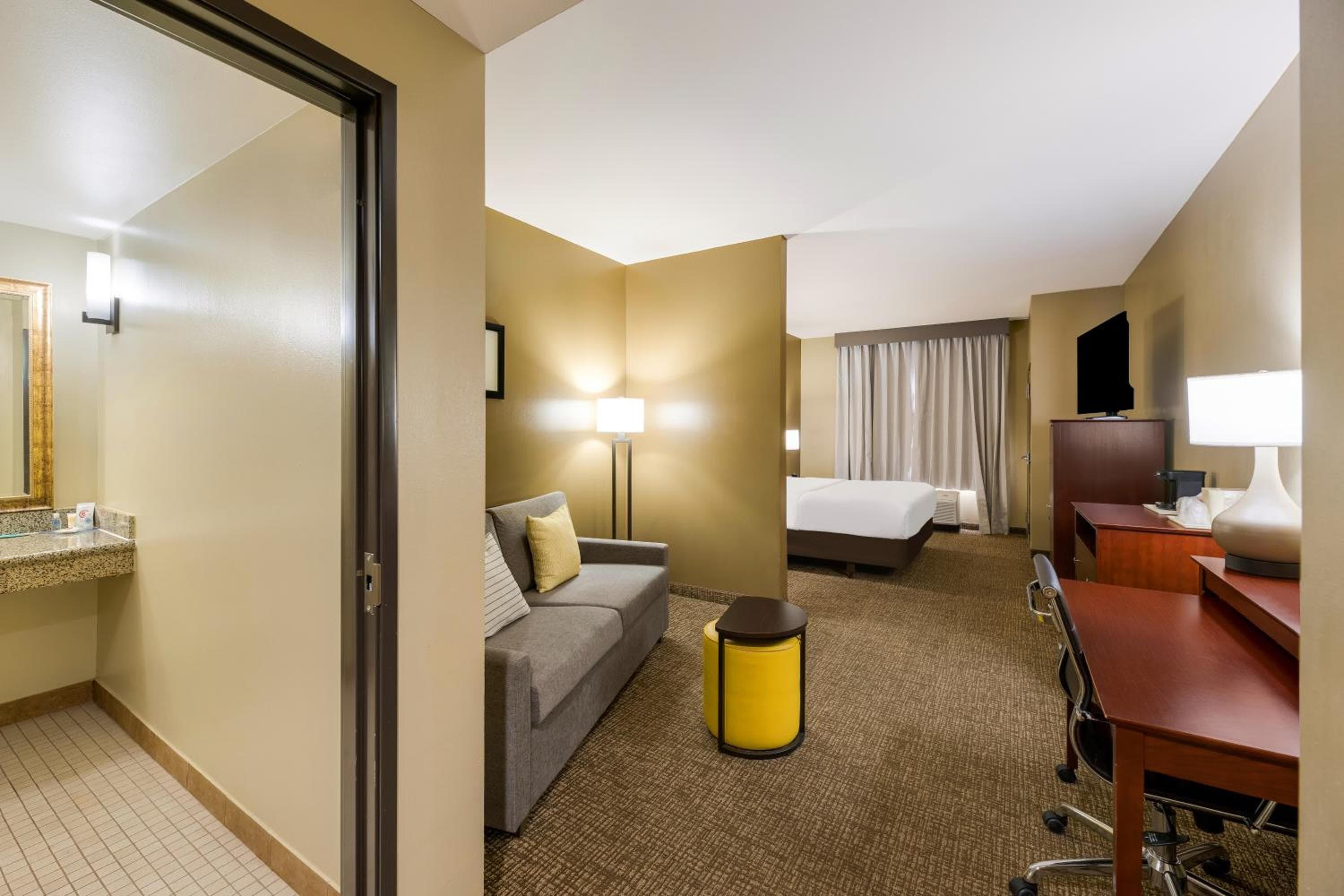 Comfort Suites El Paso West