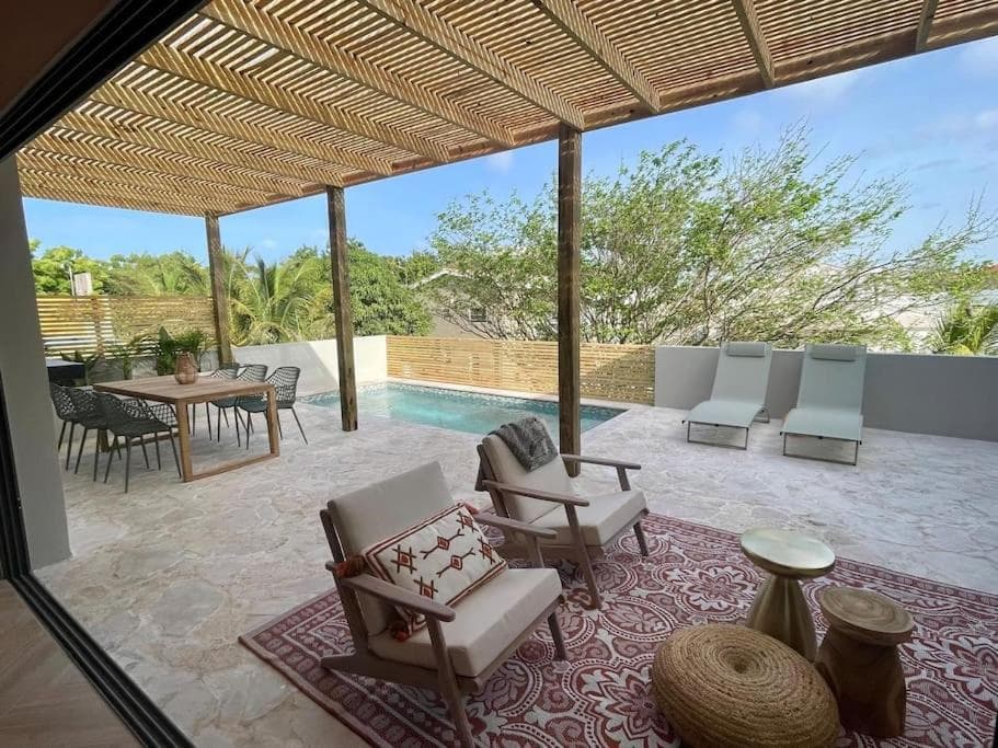 Villa Janssen with private pool, Jan Thiel 6p
