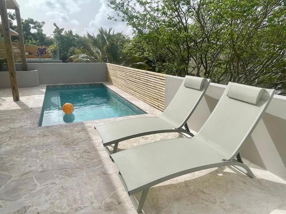 Villa Janssen with private pool, Jan Thiel 6p