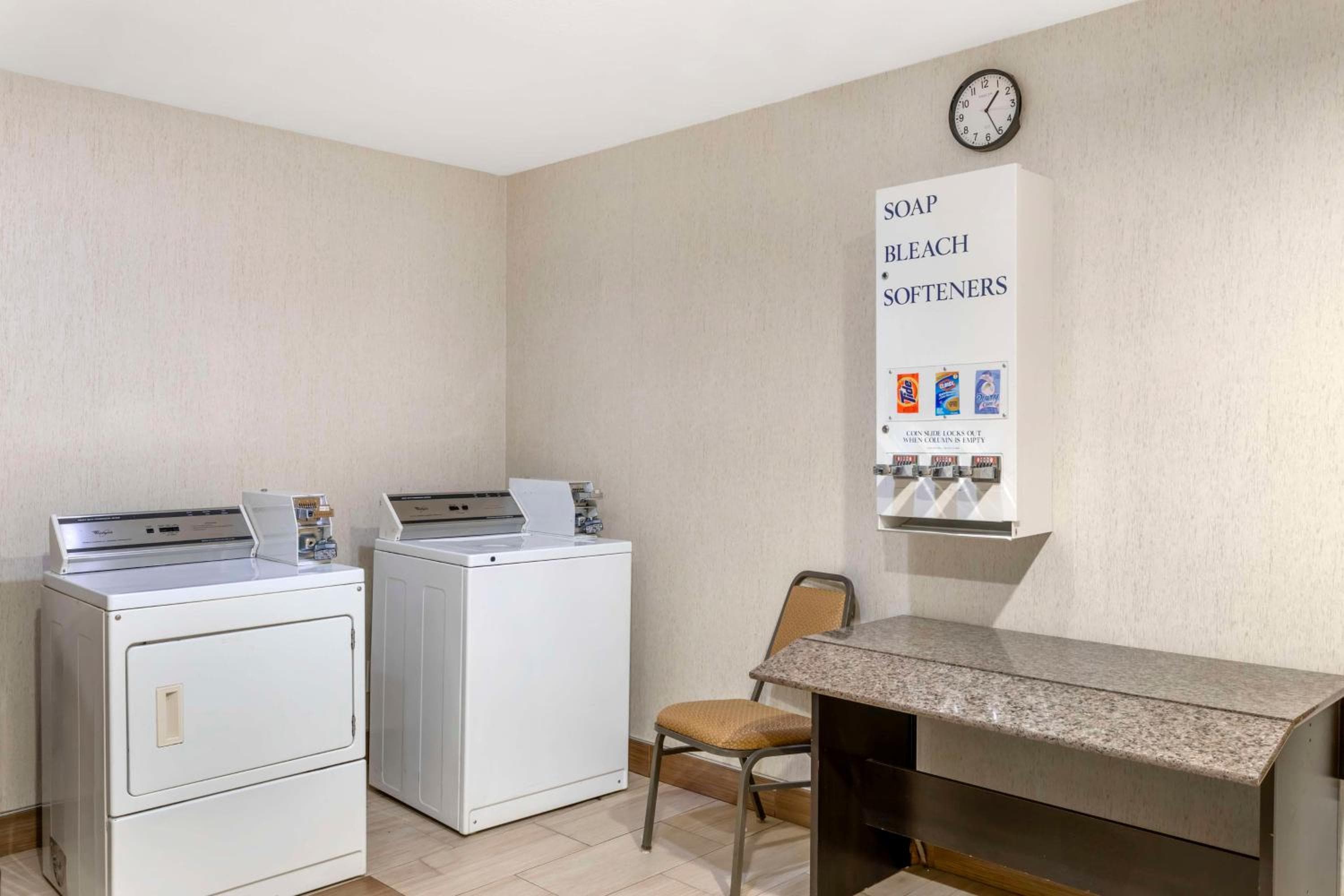 Best Western Plus Lake Worth Inn & Suites