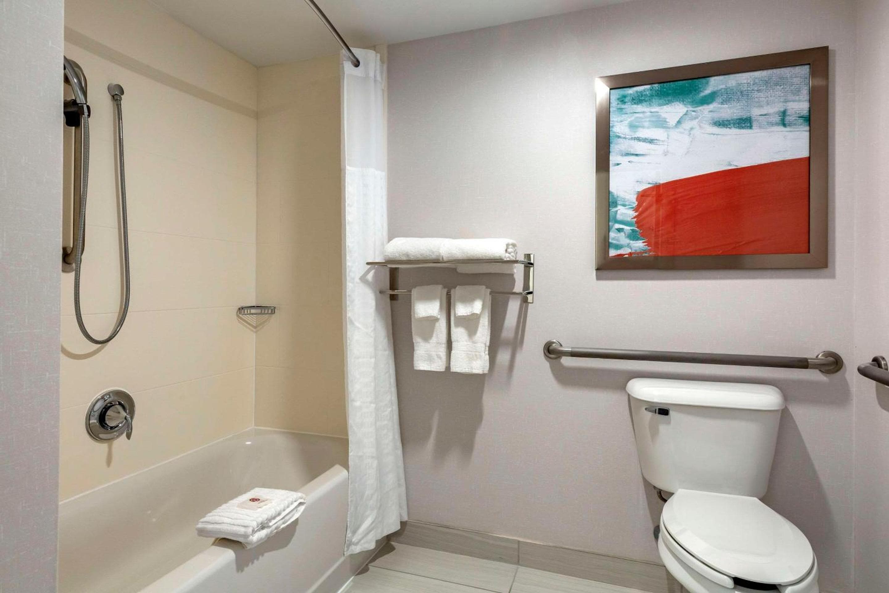 Comfort Inn & Suites Hadley - Amherst