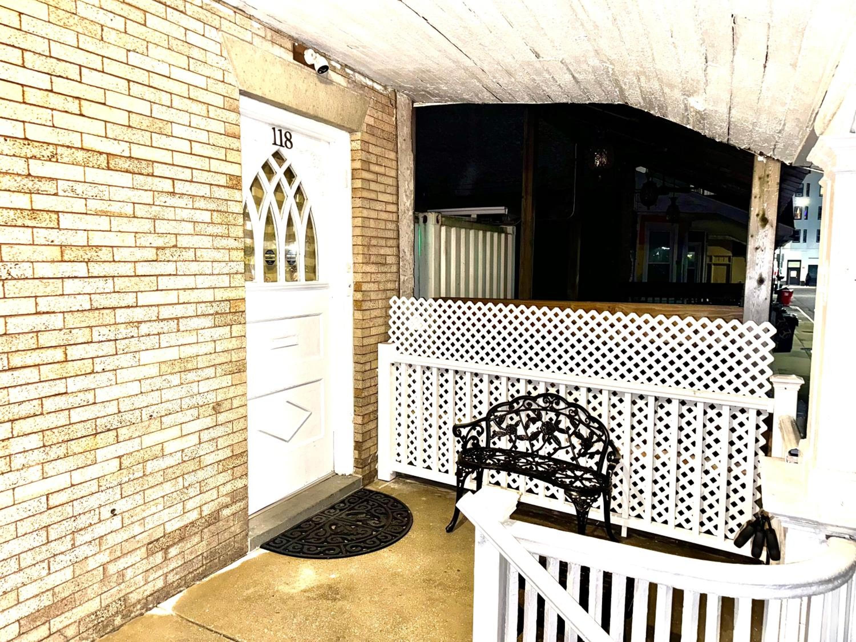 3 Bedrooms, Boardwalk Duplex Beachblock Home!