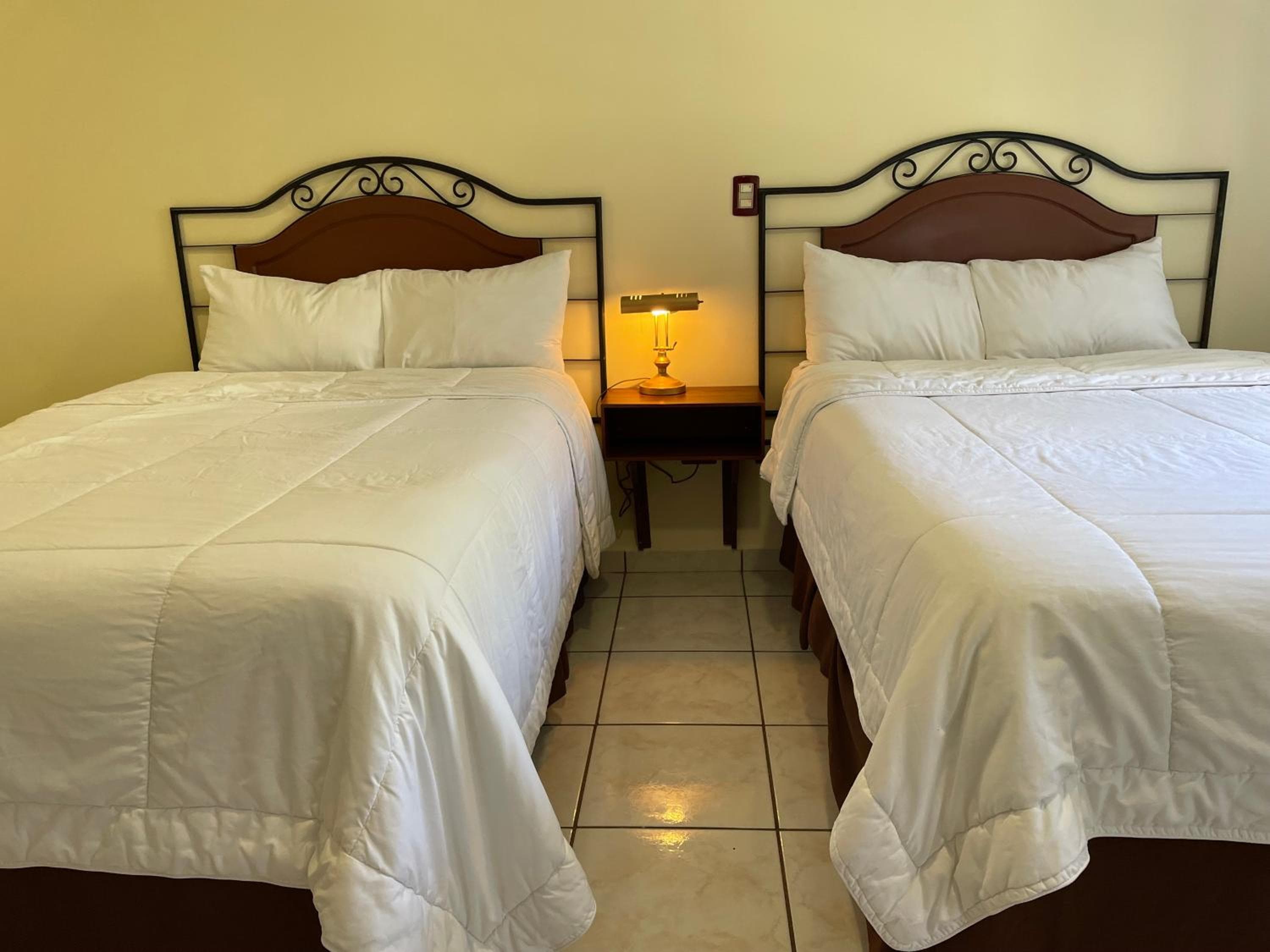 Hotel Gardenia Inn