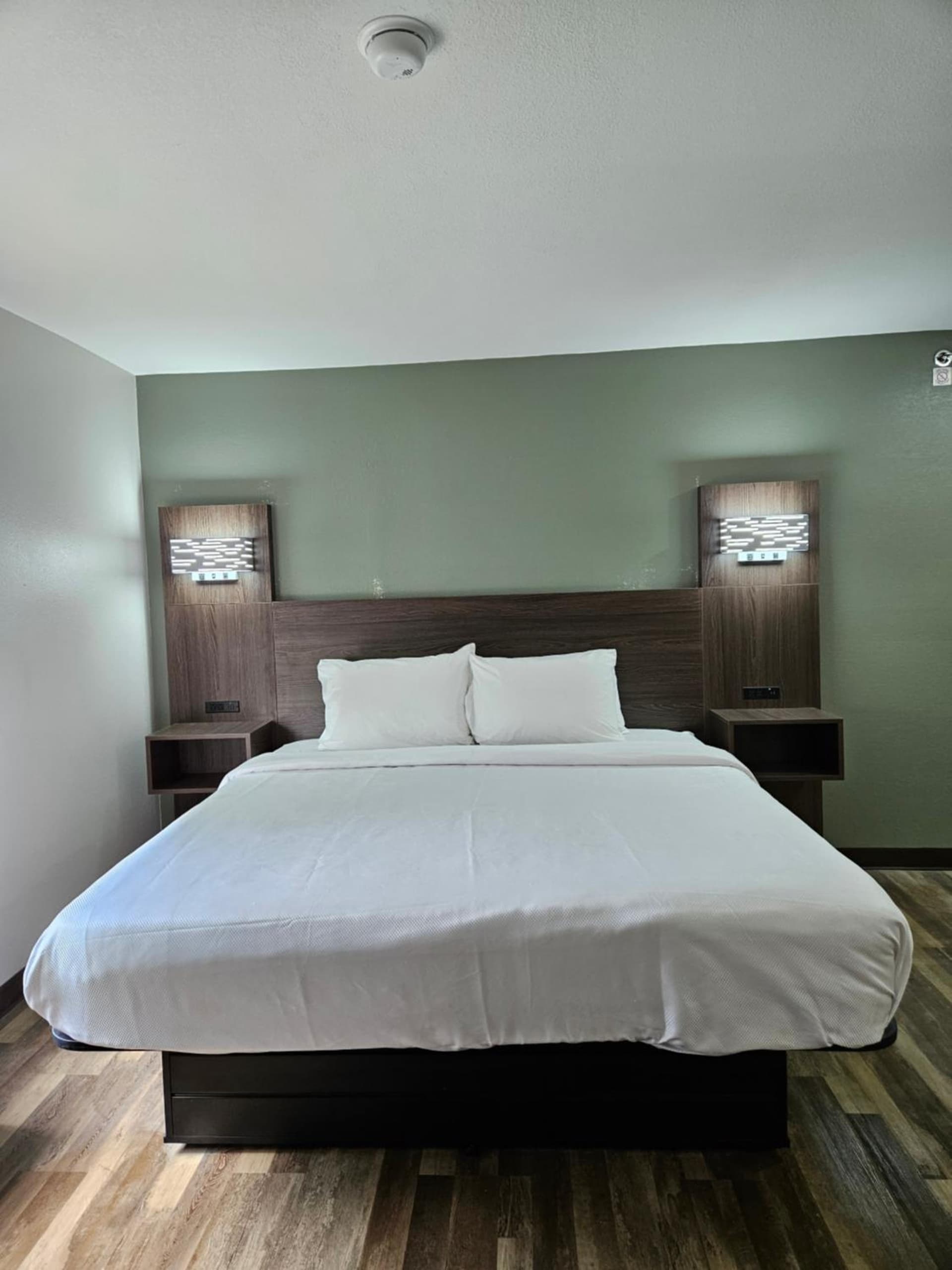 Quality Inn & Suites Columbia Harbison
