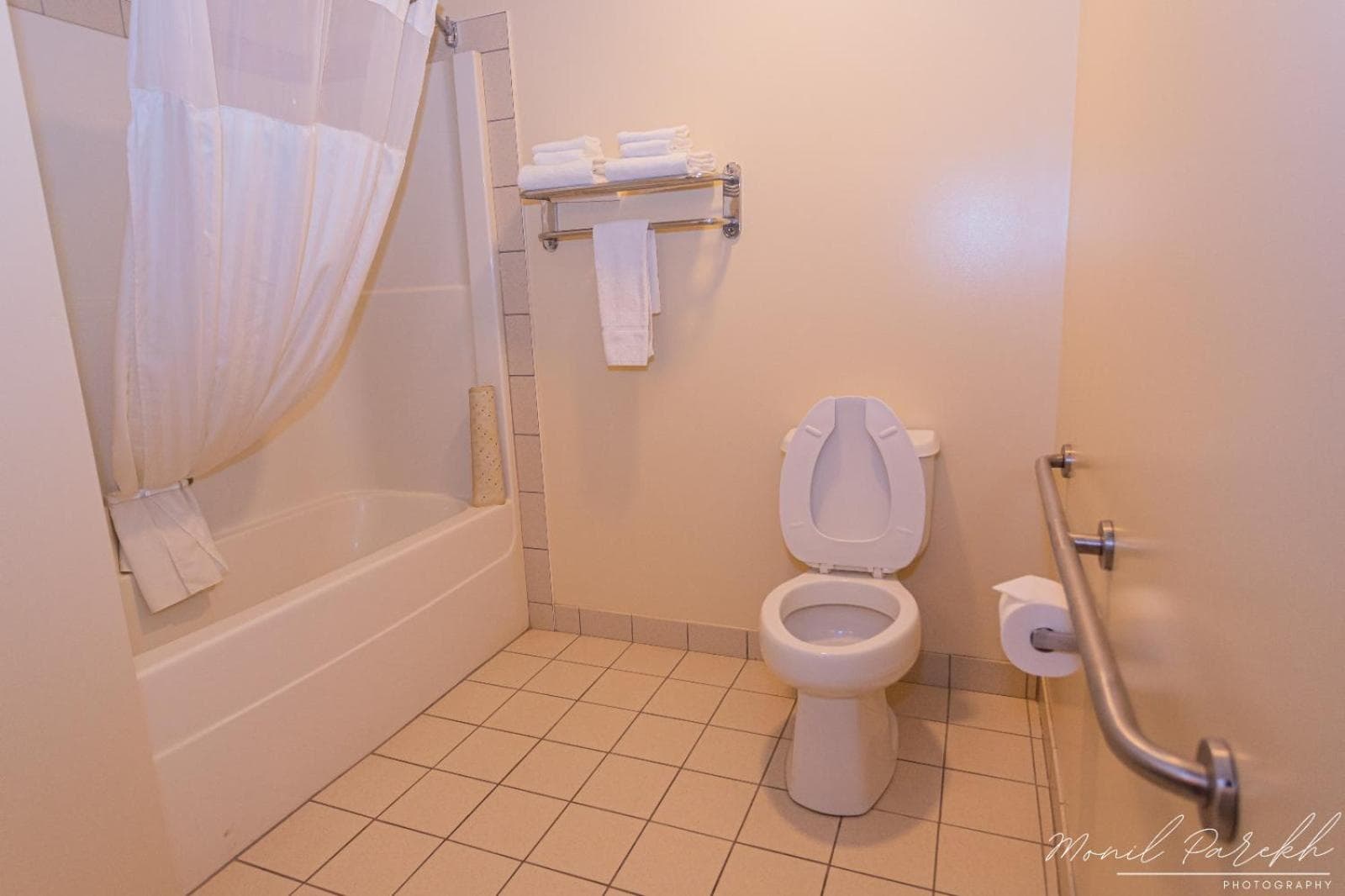 Empire Inn & Suites