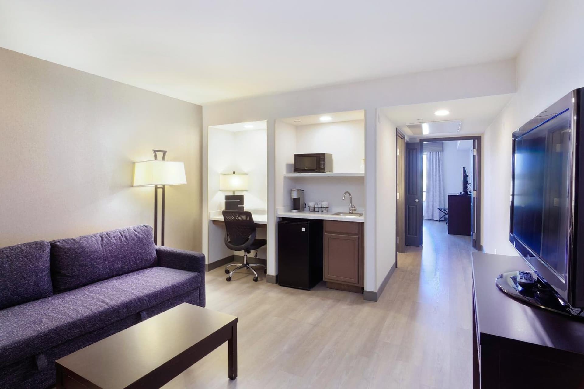 Holiday Inn & Suites Phoenix Airport by IHG