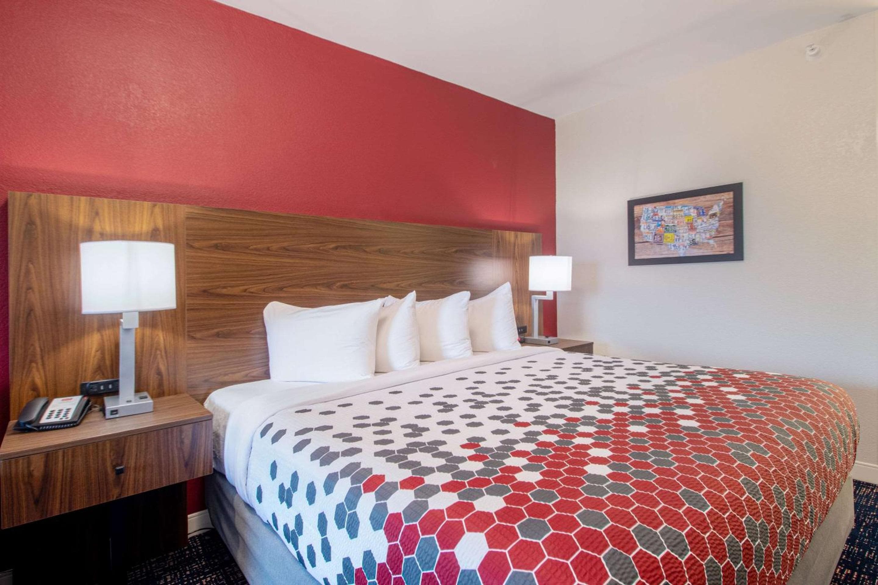 Econo Lodge Inn & Suites Foley-North Gulf Shores