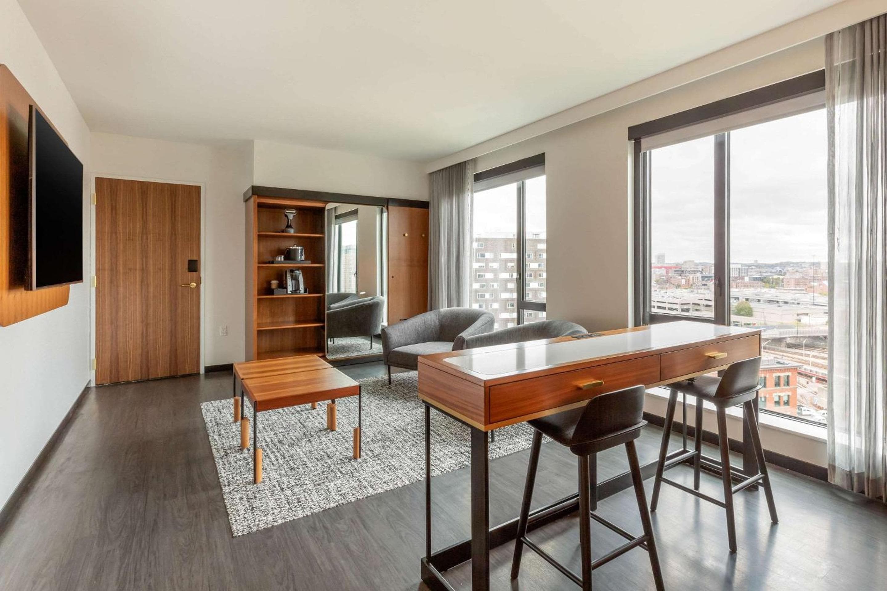 Cambria Hotel Boston Downtown - Seaport