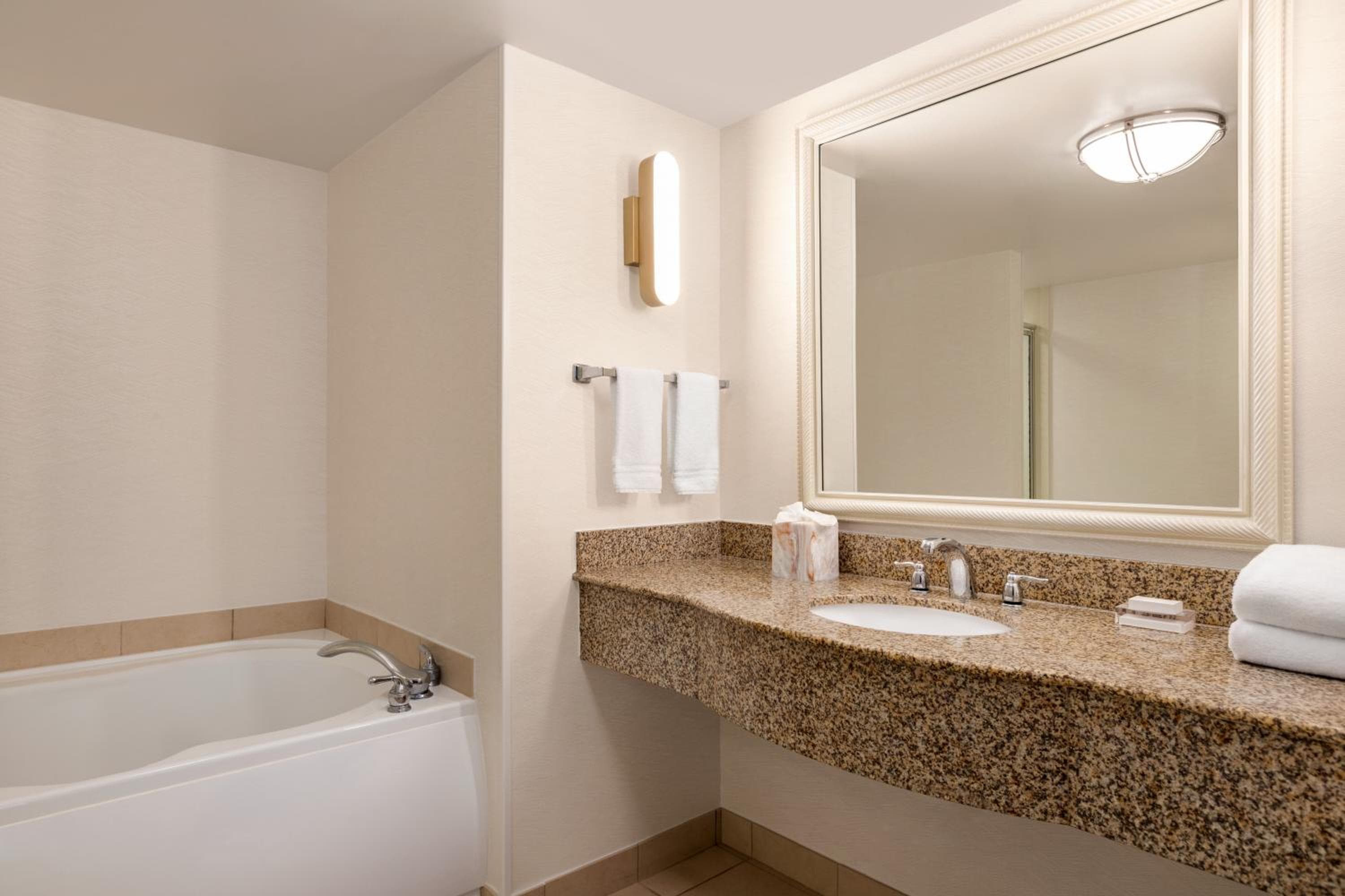 Hilton Garden Inn Fort Myers Airport/FGCU