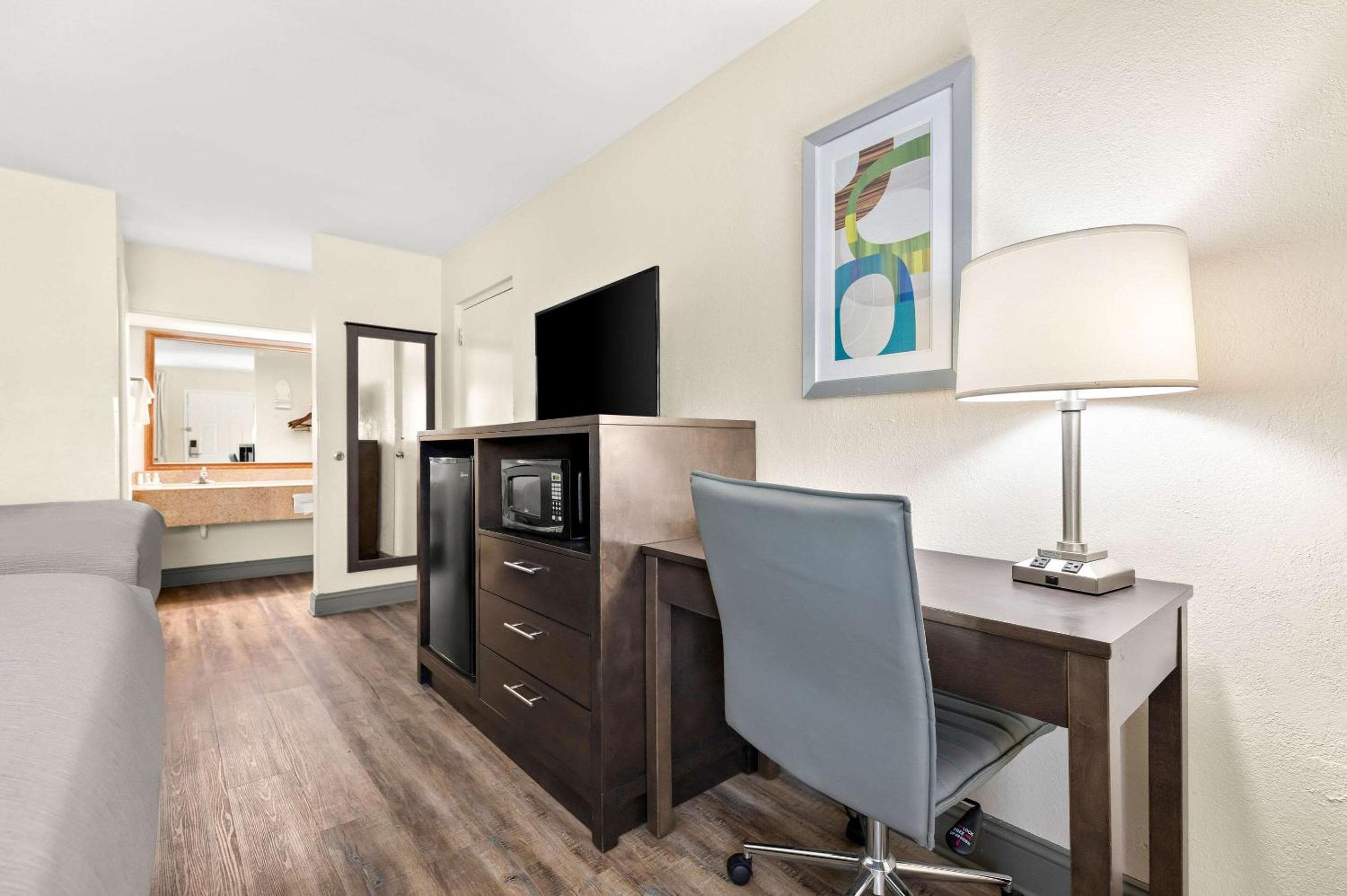 Quality Inn Pelham I-65 exit 246