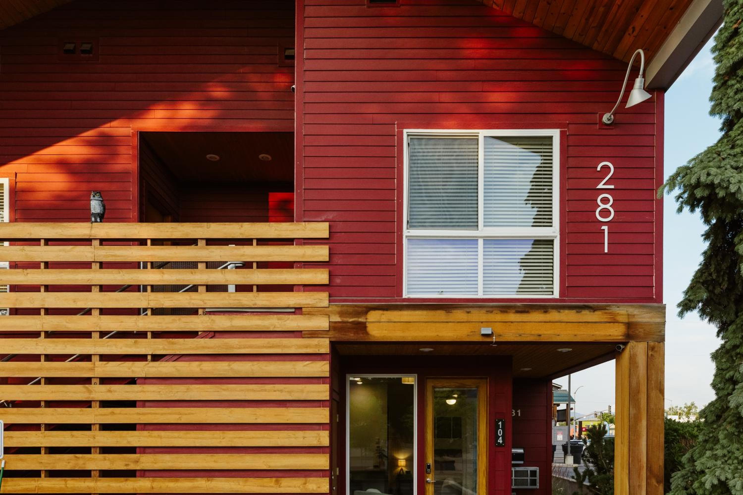 Mt Cleveland at Switchback Suites Boutique Hotel