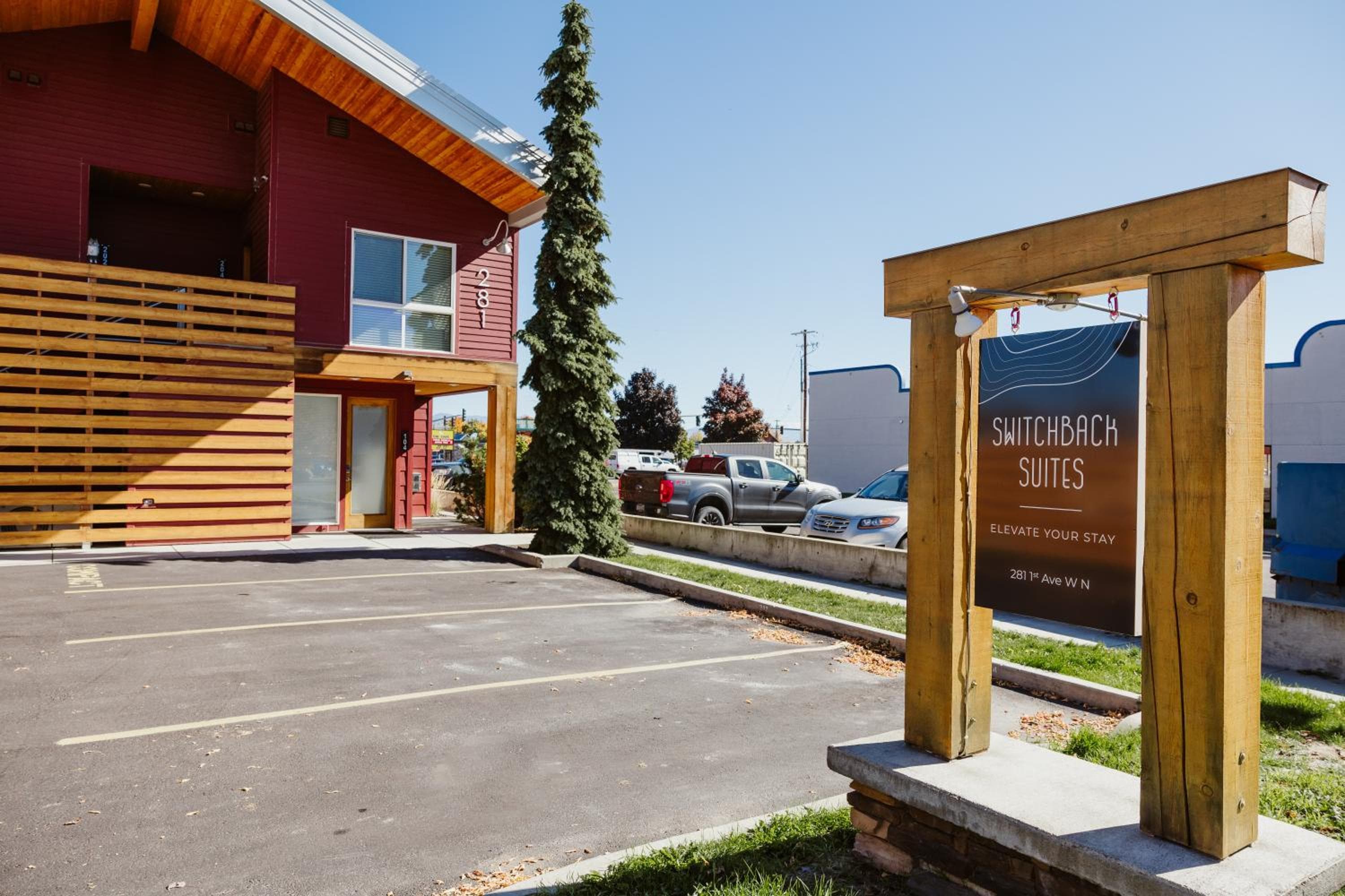 Mt Cleveland at Switchback Suites Boutique Hotel