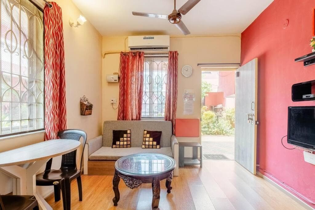 Ground Floor Studio With S Pool 3 Min Ride To Benaulim Beach