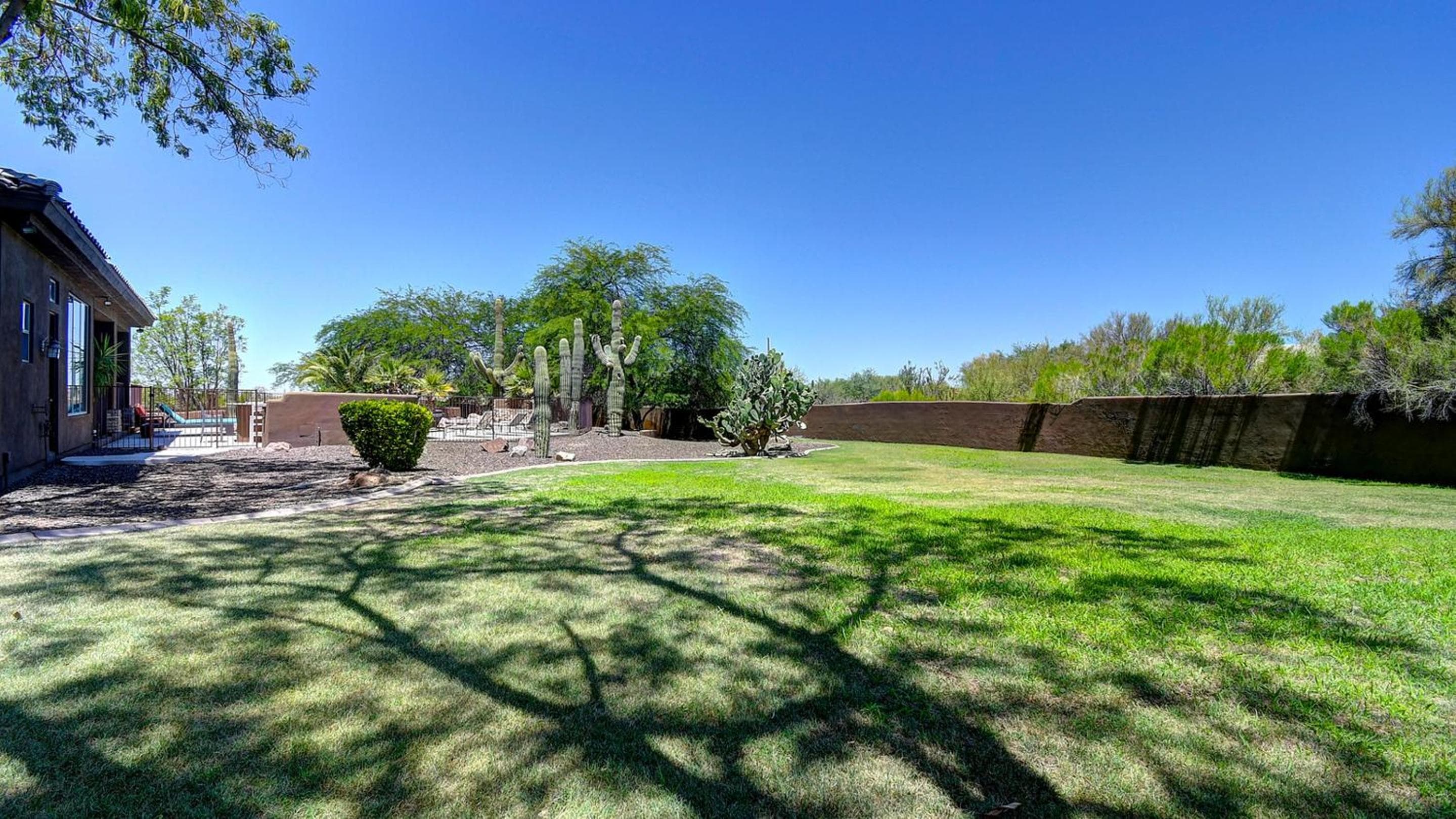Custom Home 2 ACRES True Indoor-Outdoor Living